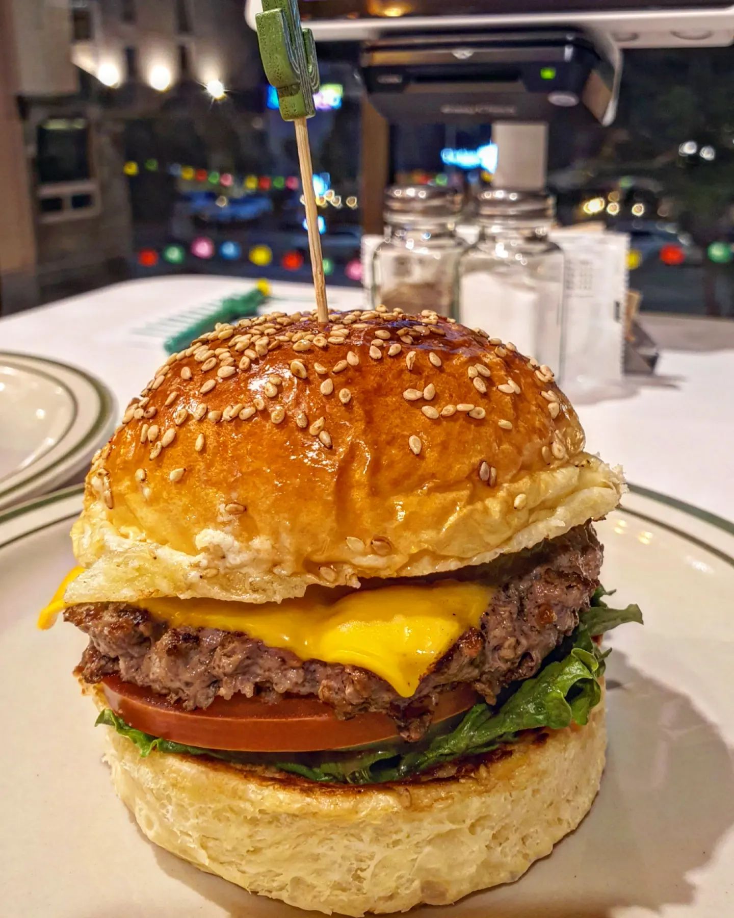 ♡♡

부산 송정
#더라스트버거 텍사스

부산 송정에
신상수제버거 먹으러 출동♡

🍔클래식 치즈버거 + 더라스트버거 

매장도 너무 이쁘고 버거도 정말 맛있는 곳~👍

특히 빵이 일반 수제버거보다 너무 촉촉하게 맛있게 부드럽고~
육즙도 장난 아님🤩

앞으로 자주 가야지~♡♡

🍒
부산 해운대구 송정광어골로 54-1 1, 2층

#부산송정맛집#라스트버거#햄버거#부산맛집#먹스타그램#소통환영#먹팔 #부산가볼만한곳 
#부산여행 #송정맛집