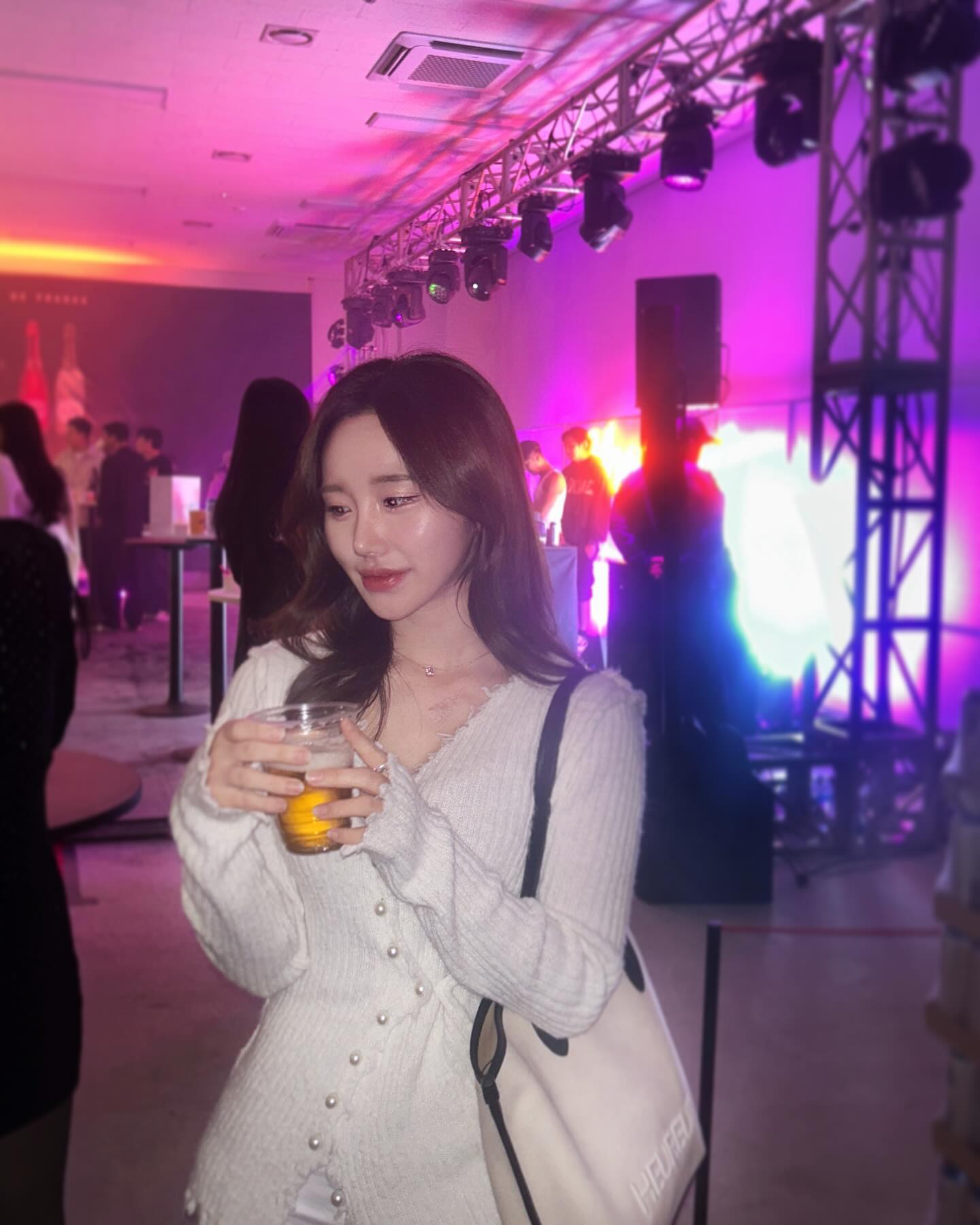 눈동자 레이저ㅋㅋㅋㅋㅋㅋㅋㅋㅋㅋㅋ