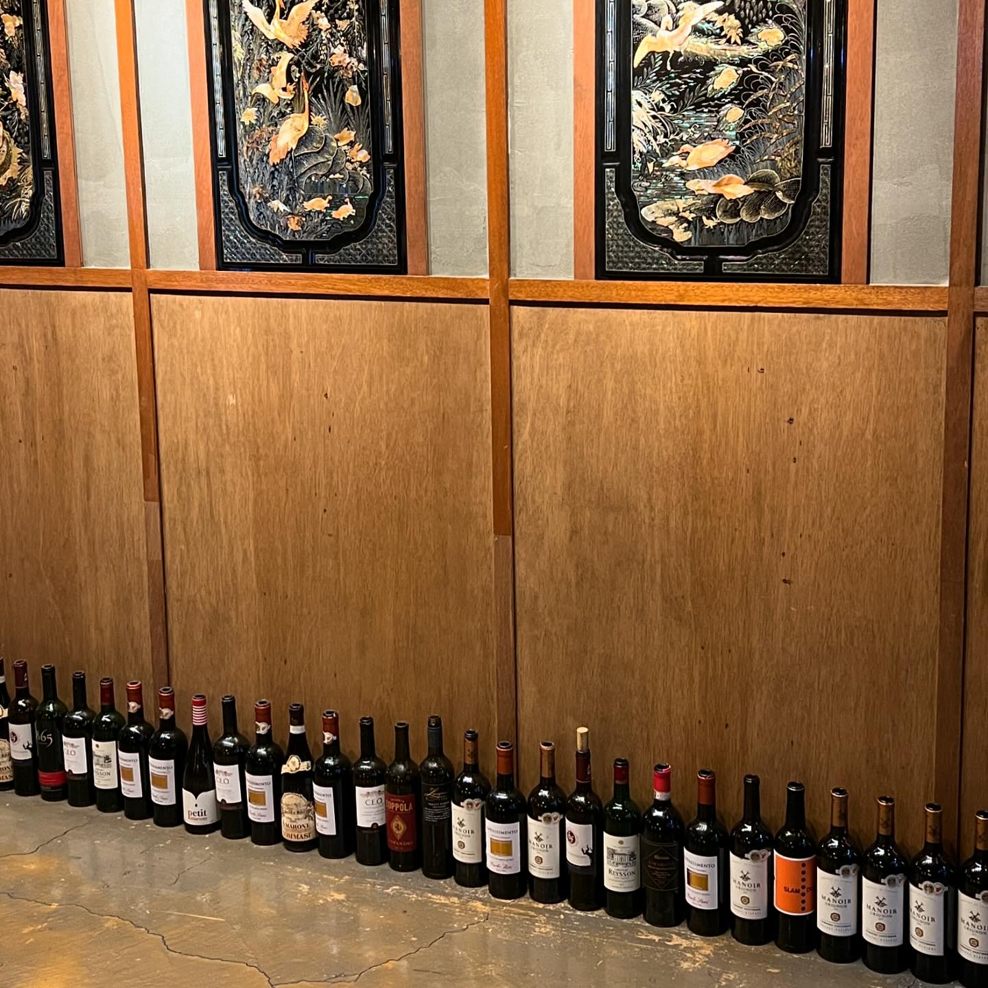 와인 술술 넘어가는 여기가 어디냐면..🍷🥩