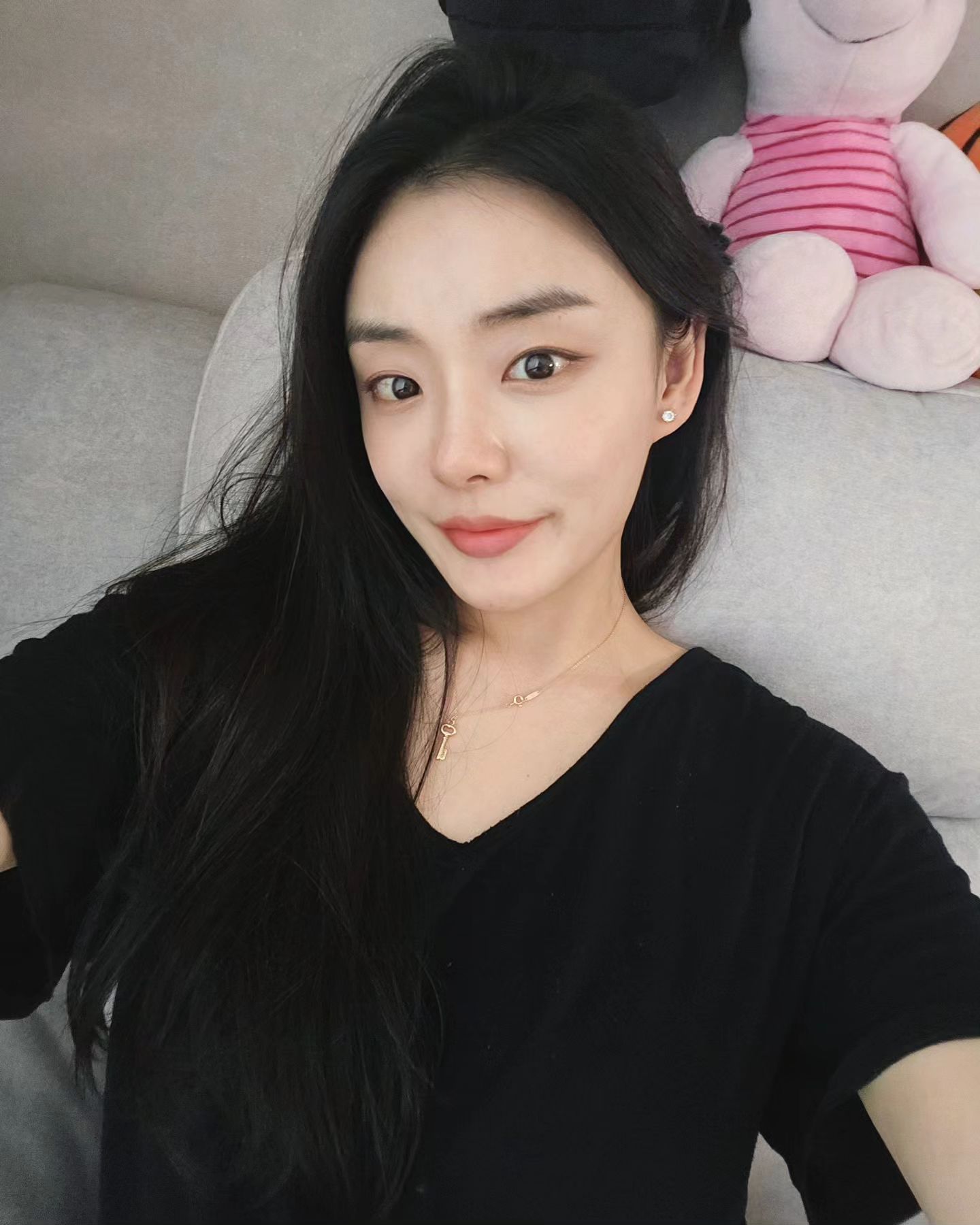 💙
 
신나게 계획한 포항여행 취소😭
집에서 요양이나하쟈😴😴

#instagram#selca#selfie#대구#2024#첫사진#행복하자#아프지🥭#셀카도오랜만