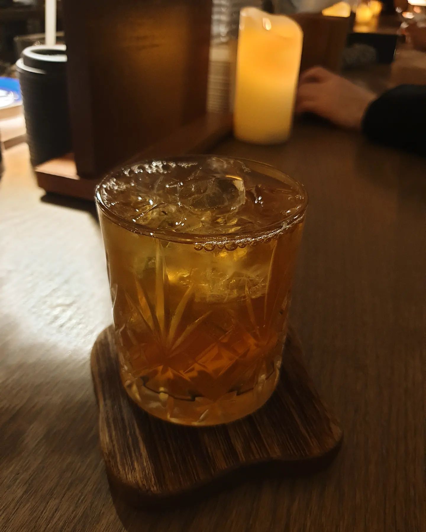 #쏘쏘네카페 ☕
#ym커피프로젝트 😄 오랜만에 가도 좋은 #연신내카페 
복작복작한데 시끄럽지않은 분위기도 맛도 좋은곳

#나홀로집에 #크리스마스블렌드 #핸드드립커피 
#레몬허니블랙티 🍋
바로 만들어주시는 #크림브륄레 
.
.
.
.
.
#카페 #카페투어 #카페탐방 #연신내커피 #아메리카노 
#coffee #핸드드립 #ymcoffeeproject #은평구카페 
#은평구커피 #연신내나들이 #연신내데이트