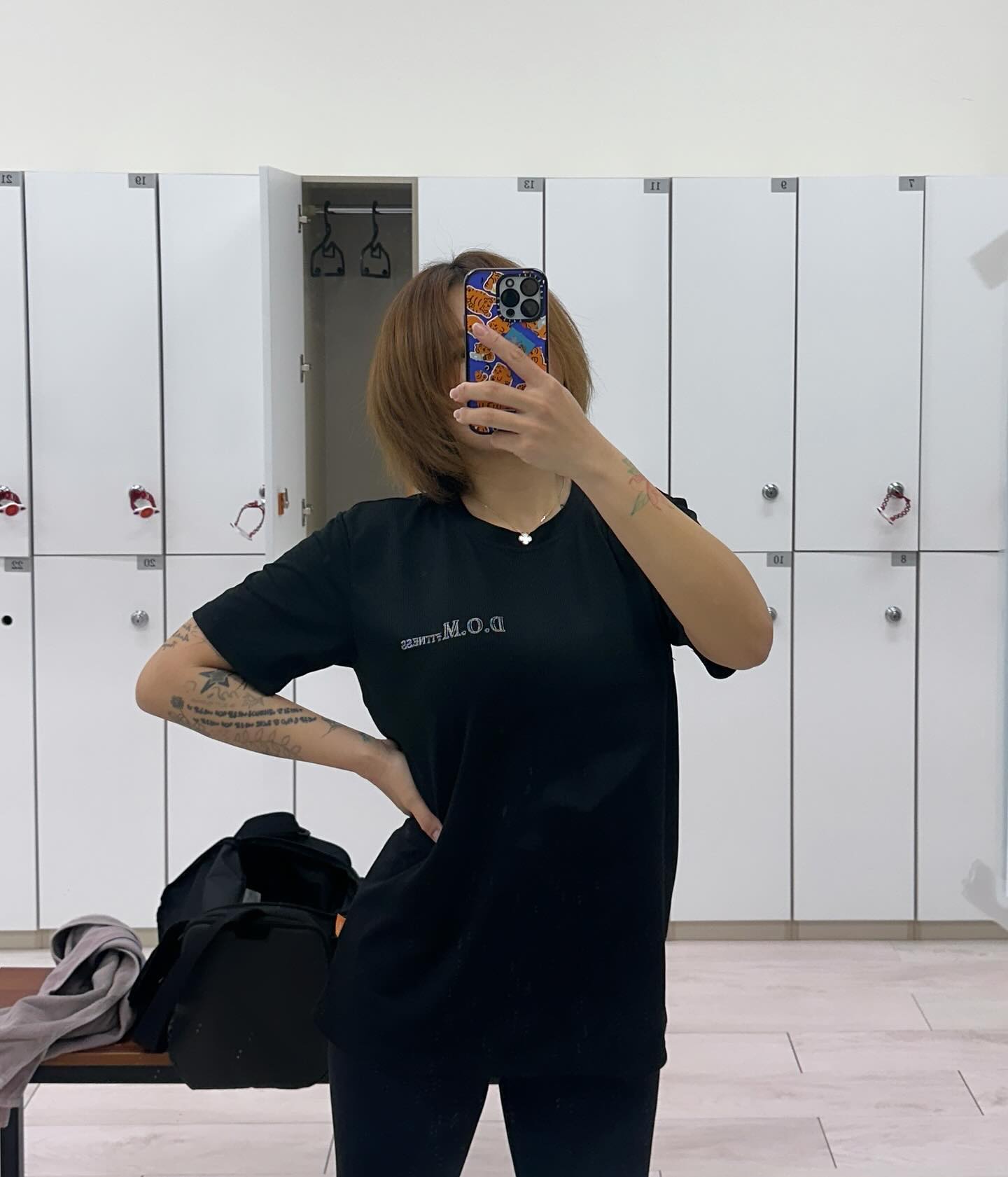 오늘도 아침운동 성공!!🤩 
 
어제보다 조금 늦게 갔는데 
어머님들 운동 끝나는시간 잘 맞춰서 
널널한 헬스장에서 쾌적하게 운동 완료 💪🏾 
 
• 스트레칭 15분 
• 웜업(트레드밀 3~5) 10분 
• 백익스텐션 10*5 
• 몬스터글루트 10 15*5 
• 파워레그프레스 40 13*5 
• 아웃타이 45 13*3 
• 이너타이 47 13*3 
• 렛풀다운 20 8*3 
• 시티드로우 20 8*3 
• 유산소(트레드밀 3~6.3) 60분 
• 폼롤러&마무리 20분 
 
레그프레스 원판 빼기 귀찮아서 그냥 밀어봤는데 
엇? 이거 왜 밀리는거지..?! 😳 
 
몬스터글루트도 고쳐진 덕분에 
오늘 옹동이 뿌셔짐..🤣 
 
 
 
#운동하는여자 #헬린이 #오운완