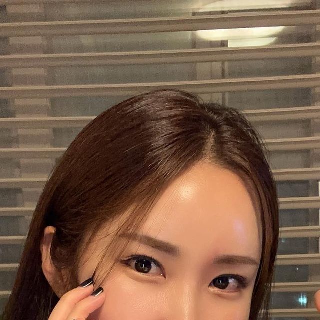 명랑골퍼 래나🍑 on Instagram: "#광고 바쁜 현대사회 활력충전은 진짜 필수☝🏻 요즘 회사에서 일도 많고 집에 와서도 할 일이 많아서 피부도 푸석하고 피로가 쌓여서 영양제 꼭 챙겨먹어야