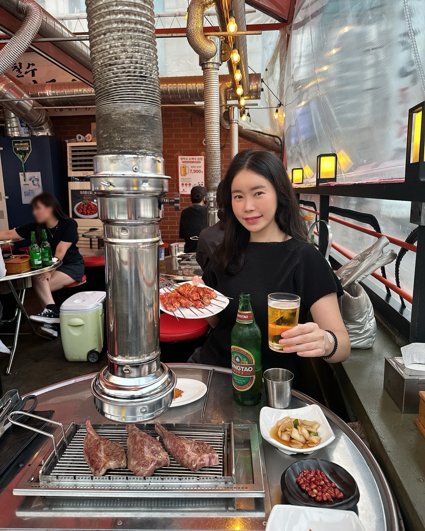 #광고

#선릉양꼬치 집인 미쓰양꼬치에 다녀왔어요🍗

수요미식회에 나왔던 곳이라 유명해서 많이 오던 추억의 장소🤍 

강남에 몇 안되는 냉장 양고기를 사용하는 곳이고, 퀄리티 좋은 다양한 양고기 메뉴를 가성비 좋게 즐길 수 있어요~

양갈비 양꼬치는 맛과 향 굿이고 💯
요리들도 전부 성공!!
바삭한 🍤꿔바로우랑 🍆어향가지, 🐚마라바지락볶음까지 셋다 굿!

2층 전체 테라스로 탁트여있고
직접 구워주신 양고기 즐기며 놀러온 느낌! 곳곳에 있는 얼음아이스박스에서 맥주 꺼내마시면 재미도 있고 찐 시원해요 

매장도 넓어서 회식하기도 좋고 깨끗한 화장실과 친절한 이모님까지 또 가고싶어요 ㅋㅋ 선릉맛집 인정>.<!

#미쓰양꼬치 #선릉역맛집 #선릉맛집 #선릉역맛집추천 #선릉역회식장소 #선릉역술집 #선릉역점심 #선릉역고기집 #선릉양꼬치 #대치동맛집 #대치동양꼬치 #강남맛집인정 #강남맛집베스트 #강남맛집탐방 #강남맛집스타그램 #강남맛집투어