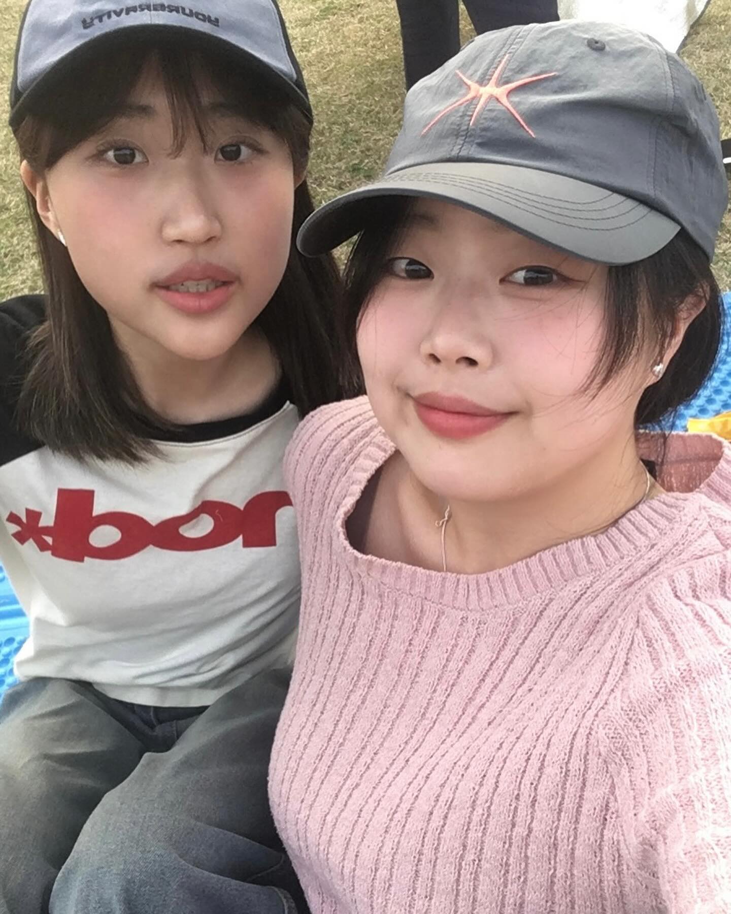 누가 이모랑 조카 아니냐는데여 나와봐