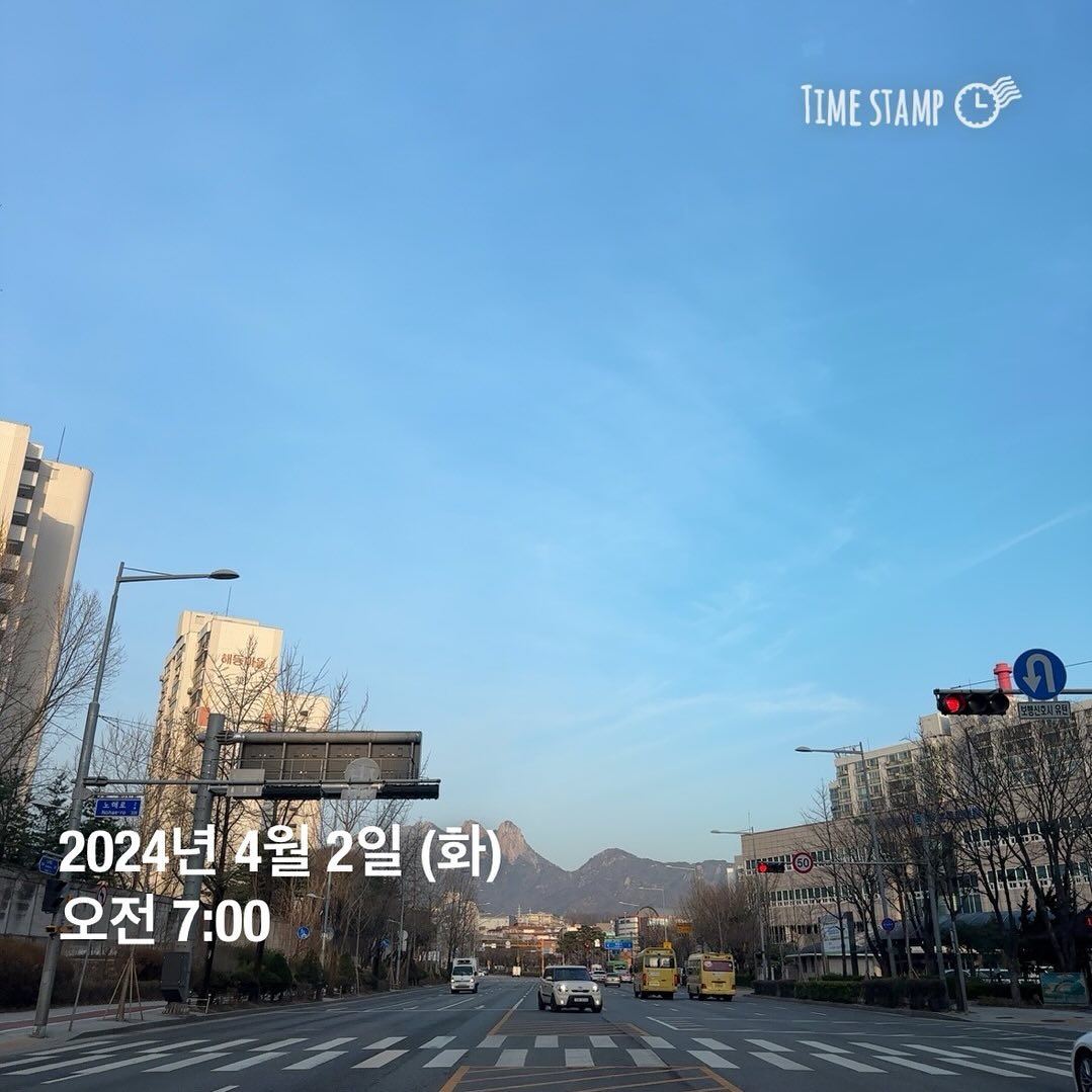 #굿모닝 

오늘도 모닝수영 완료
ㅎ
수영인증 할때마다 중간중간에 다른거 올려야지 싶지만 
현실은 수영인증만 올라갈뿐 ㅎㅎㅎㅎㅎㅎ

#모닝수영 #새벽수영 #수영스타그램 
#운동스타그램💪 #수영하는아저씨