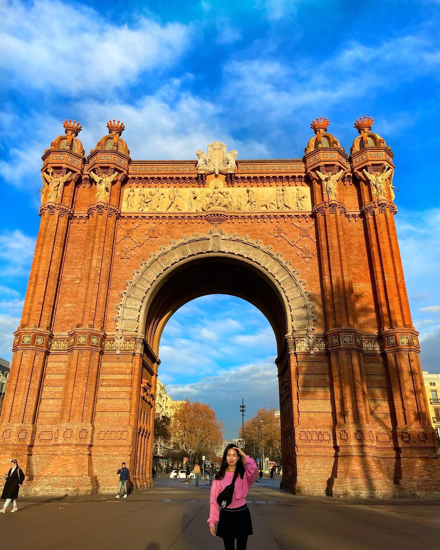 개선문&까사바트요

#CasaBatlló#Casa Batlló#barcelona #spain#travel#ArcdeTriomf
#스페인 #바르셀로나 #모녀여행#스페인여행