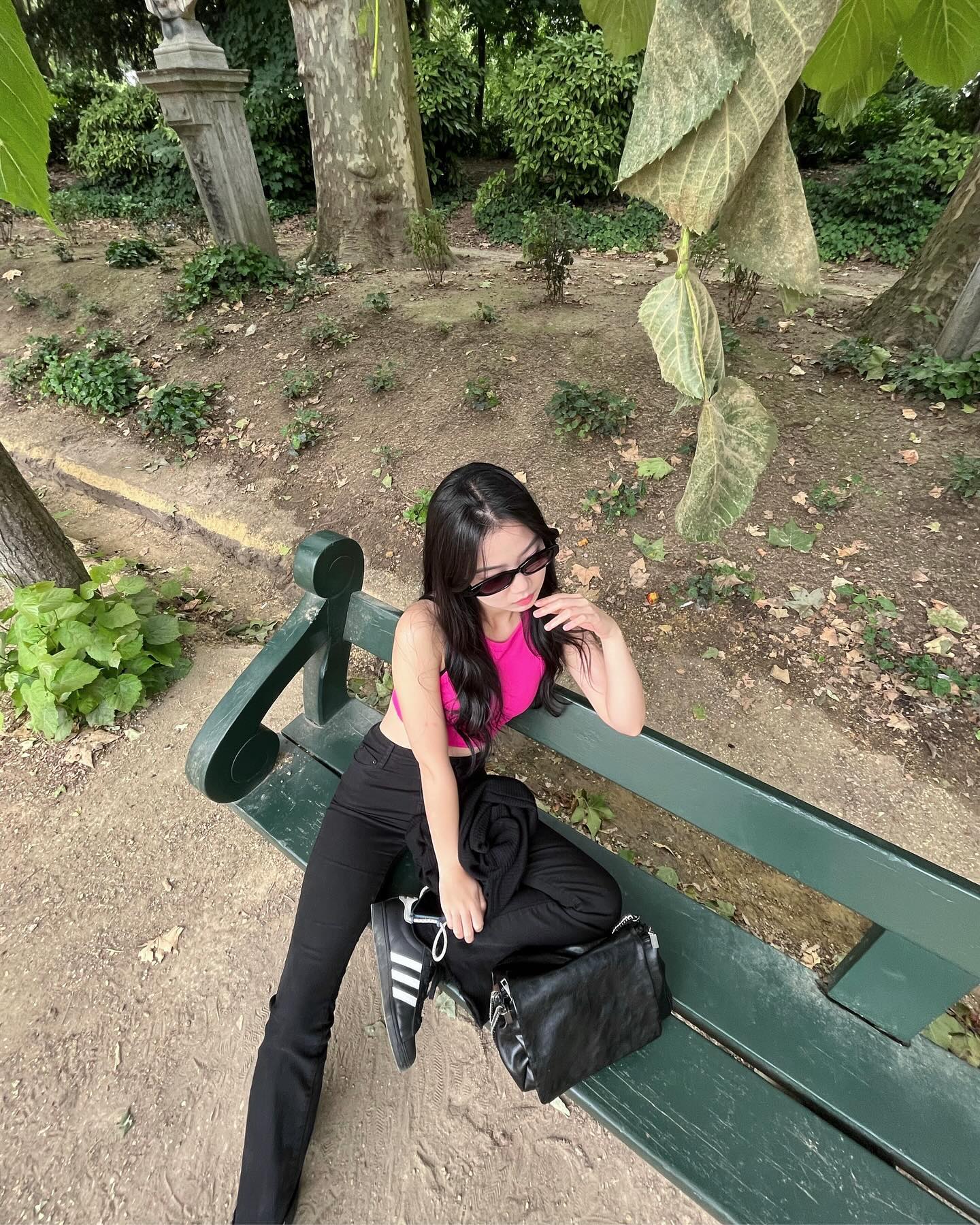 📍Parc de brussels
Temperature of the winter felt in the summer 🥶

#brussels #belgium #travel #🇧🇪 #parcdebrussels