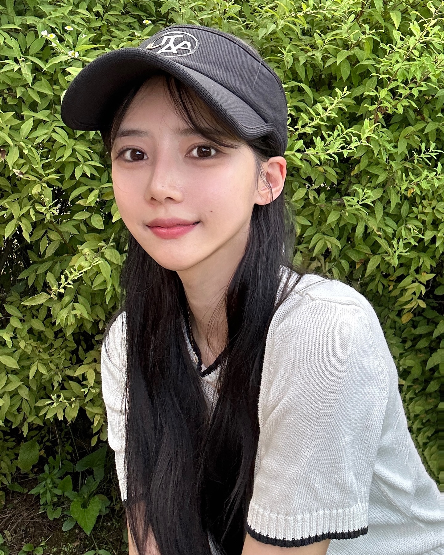 애정하는 칭구들이 바라보는 나🥹

셀카찍듯이 찍어준다며....💫

그나저나 요즘 날씨 왜이렇게 더운거죠?😂😂