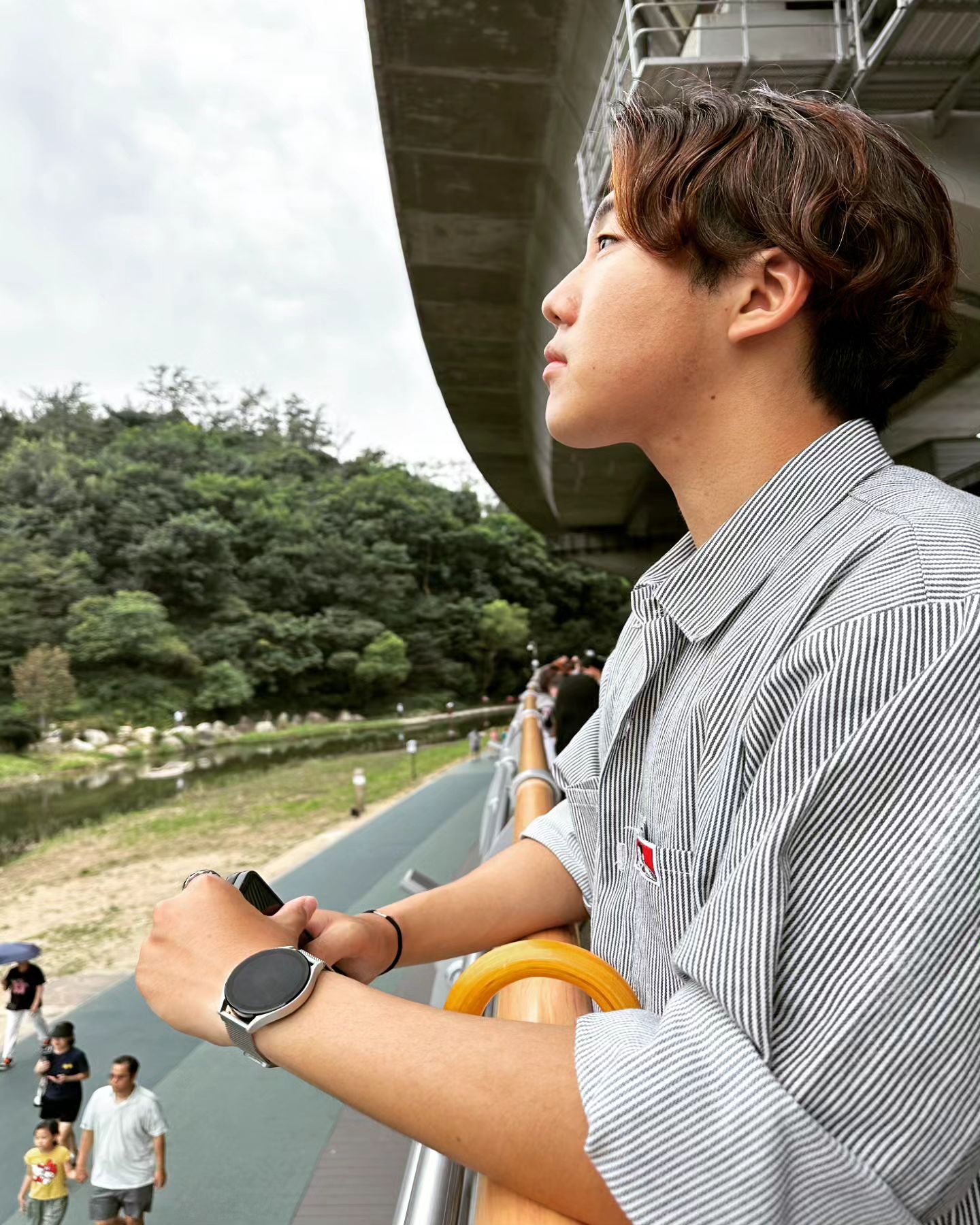 누가 찍어줬는지 너무 이쁘다❤️
kyurie_610 가방들어주면서 사진찍어주고 너무 고맙구 사랑해🖤