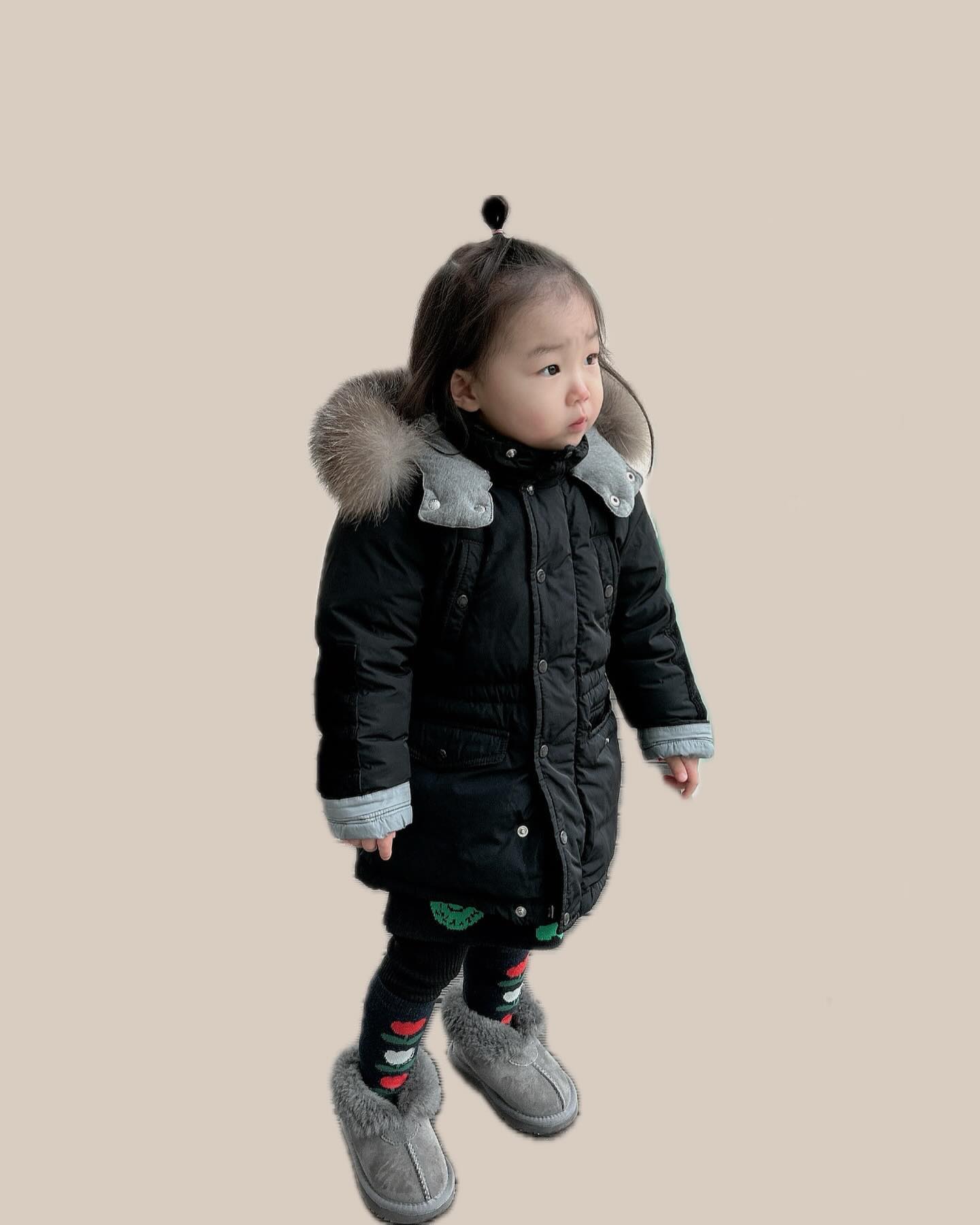 : 𝟫𝟨𝟤 𝖽𝖺𝗒𝗌
⠀
⠀
⠀
등원할때마다 추워서 매일 맘스테이션에서 대기중
언제 따뜻해지려나 ꕀ 
⠀
⠀
⠀
⠀
⠀

#아기등원#어린이집등원#아기등원룩