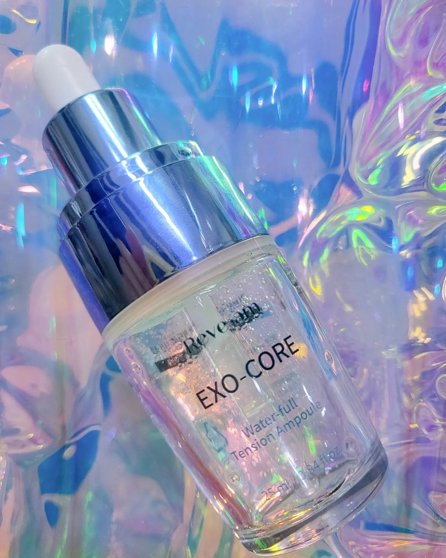 #할인구매 reve_am_official #리브엠 #엑소코어앰플

더운 여름철 수분케어 필수!! 세안 후 피부 당길 때 톡톡 발라주면 보습 충전 완료💙🩵

피부가 탱글탱글 촉촉해짐. 한병 25ml  쓴지 얼마 안됐는데 다 써가는 느낌💦💦 용량이 너무 적어서 아쉬움.

올여름 #리브엠앰플 로 속건조 해결하세요🤩😘

#수분세럼 #속건조 #수분앰플 #제이알팜 #신상품 #신상품나왔을땐 #보습앰플 #스킨부스터 #맛집 #히알루론산 #08L #엑소좀 #반려견 #엑소코어 #수분잠금
