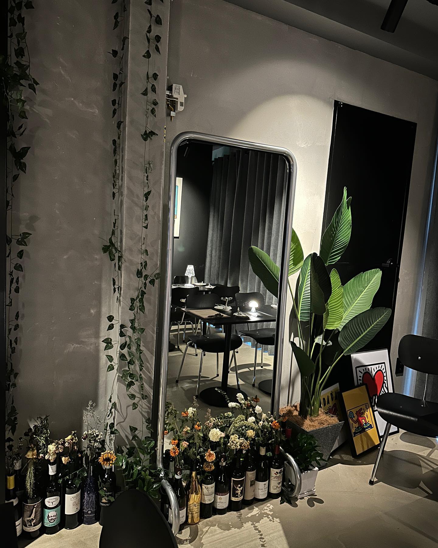 종각역 젊음의 거리에 비노이 와인바가 오픈했어요~🥂
맛있는 와인 드시러 오세요~
메뉴도 맛이..👍👍👍
네이버예약 이벤트 진행중이에요~🤩

#비노이 #vinoi #와인바 #종각역와인바 #종로와인바 #을지로와인바 #데이트코스추천 #와인맛집 #감성장소 #회식장소추천 #모임장소추천 #와인스타그램 #와인바스타그램