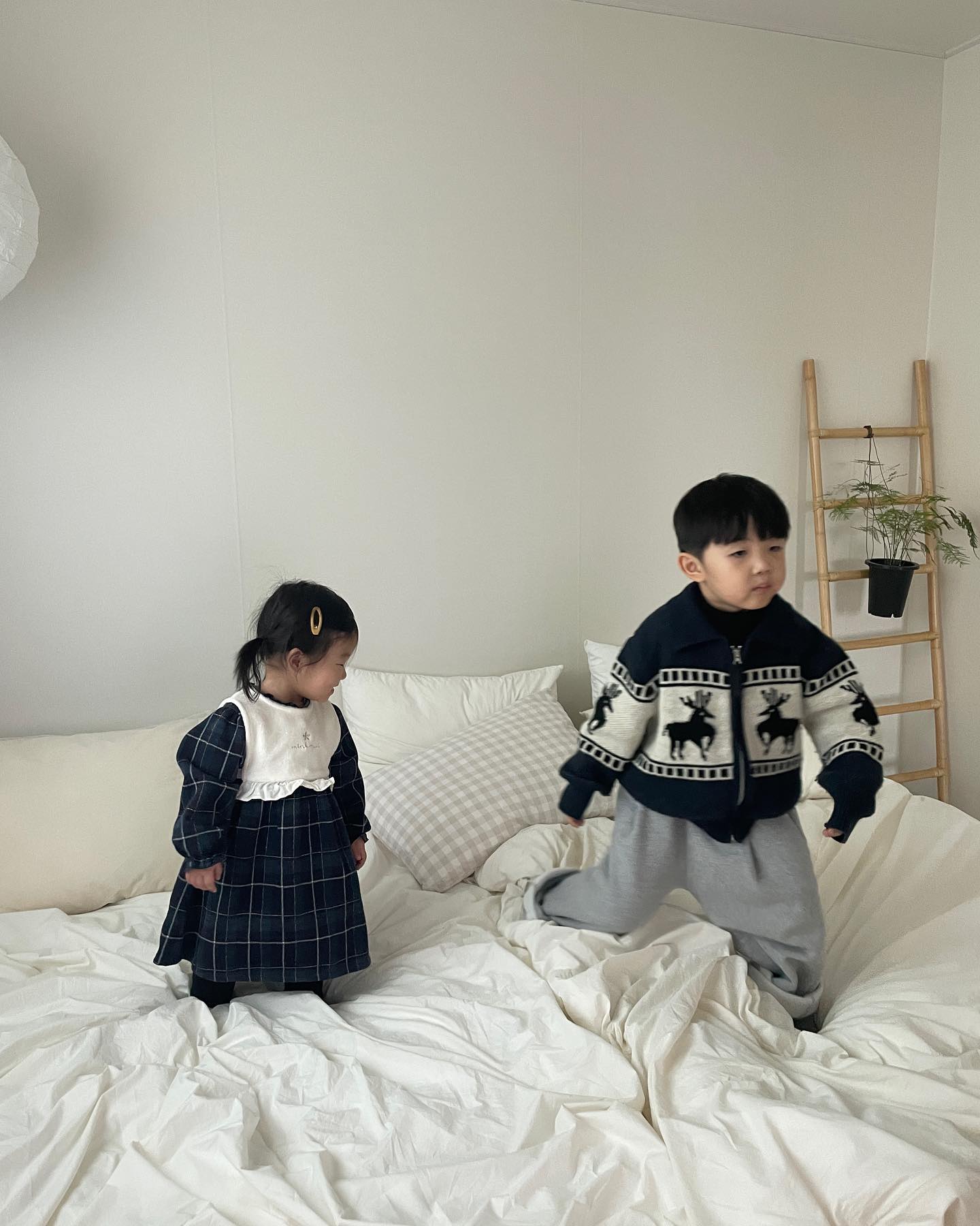 둘이 같이사진찍기 힘듬💧