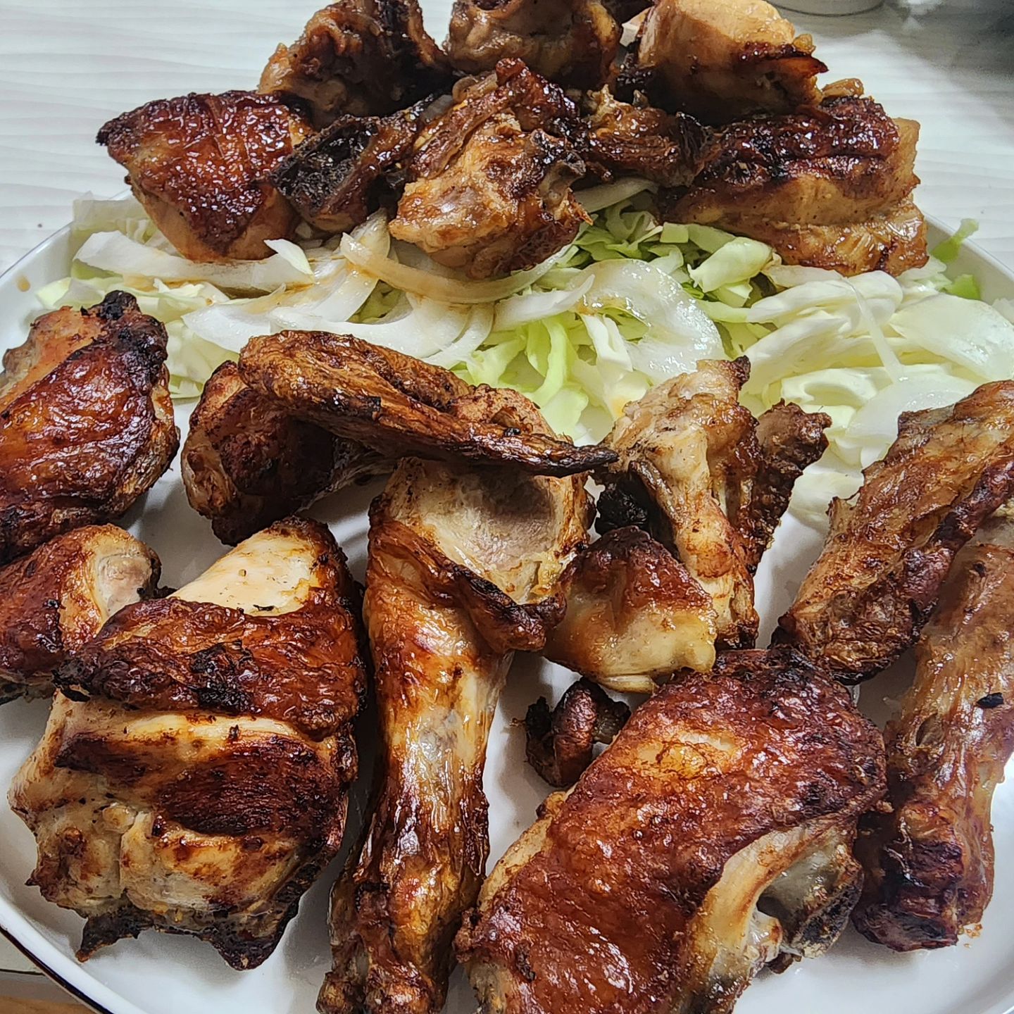 🍗내가 만든 로스트 치킨 & 불고기 치즈 샌드위치🥪

안녕하세요!! 이제서야 복귀했습니다 ㅎㅎ 다들 좋은 시간 보내셨을까요??
저는 졸업을 앞뒀던 자취생에서 이제는 취업을 앞둔 취준생이 되었습니다😆

이제까지 진로에 대한 고민과 여러가지 일, 본가에서 지내느라 요리를 거의 못했습니다!!😅 
결론은 대학원을 준비하면서 1년동안 일 할 예정입니다 ㅎㅎ 
자취방도 이사했고 더 좋은 요리 많이 선보이겠습니다!!😆❤️🩷

앞으로도 잘부탁드립니다😍🤩

#요리 #자취생집밥 #홈쿡 #맛스타 #복귀완료  #자취요리