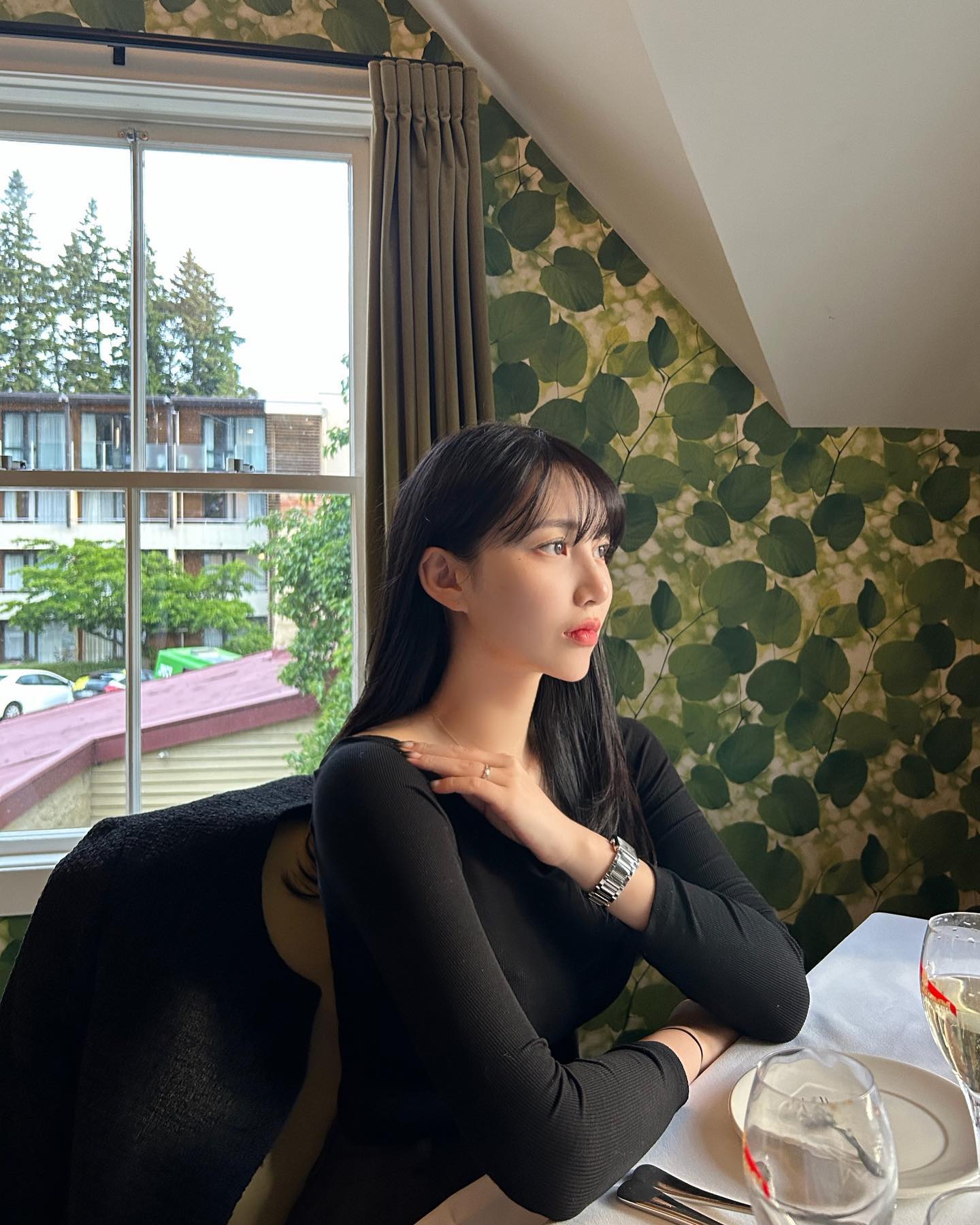 11/16 진짜 많은거 한날 🤔
플랑크톤비치 근처에서 브런치 - 애로우타운 구경하고 - 와인사고 - 디어파크 갔다가 - 시동생이 수셰프로 있는 보츠와나에서 저녁식사도 대접받고😋(with사슴고기) - 카지노 갔다가 - 벽난로 있는 버독이란 바에서 놀다 숙소로🍸

#newzealandtrip#queenstown#뉴질랜드여행#holiday
#뉴질랜드day3#아직끝나지않았다