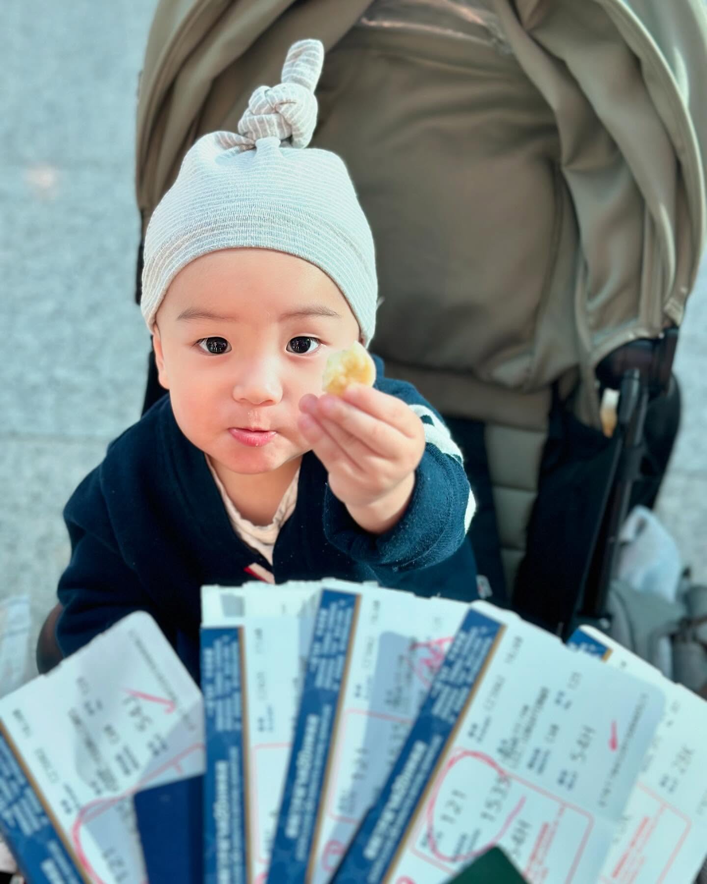 온이 15갤, 두번째 비행~!
광저우 레이오버 후 2주간 발리 겨울휴가 - 1 🫶🏼

#여행하는아기
#15개월아기
#여행 #광저우 #발리