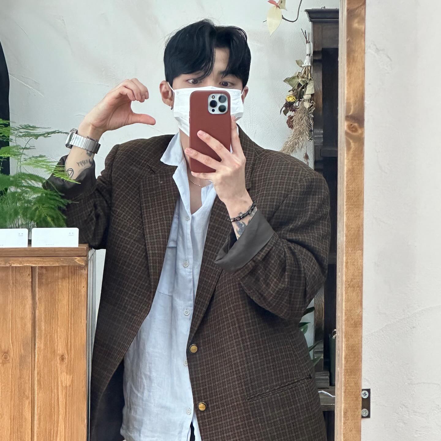 이제 진짜 봄이 오는 날씨 🌿
다들 하루하루 봄같은 마음으로 행복합시다 ( 포항항 )
( feat. 마지막 엄마를 위한 꽃다발💐 )