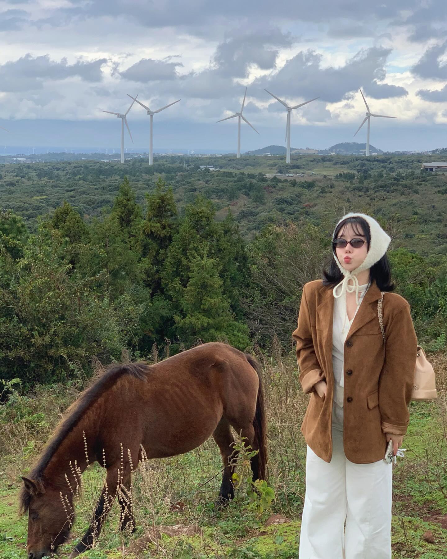 짧았던 제주지만 포근하고 따뜻한 느낌 가득 충전,,🍀🍂

#제주 #문도지오름 #팔베개 #협재해수욕장