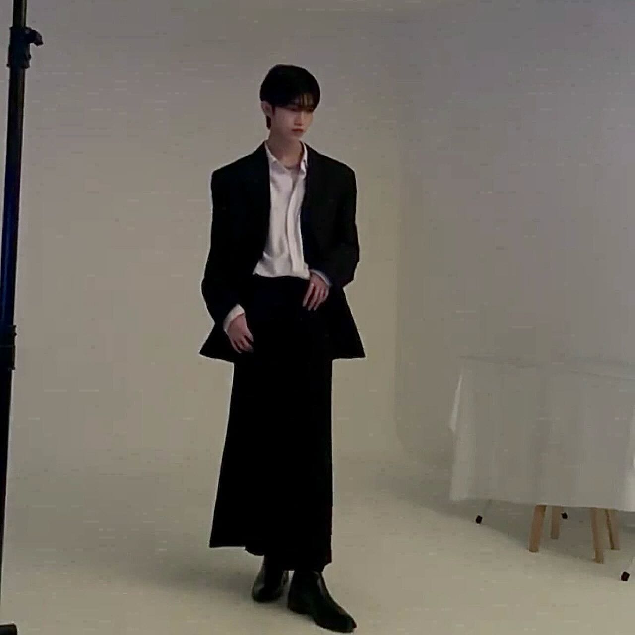 지나가는 여성, 남성 분들 요 촬영때 머리 길이가 좋으세요 
지금 장발이 좋으세요?