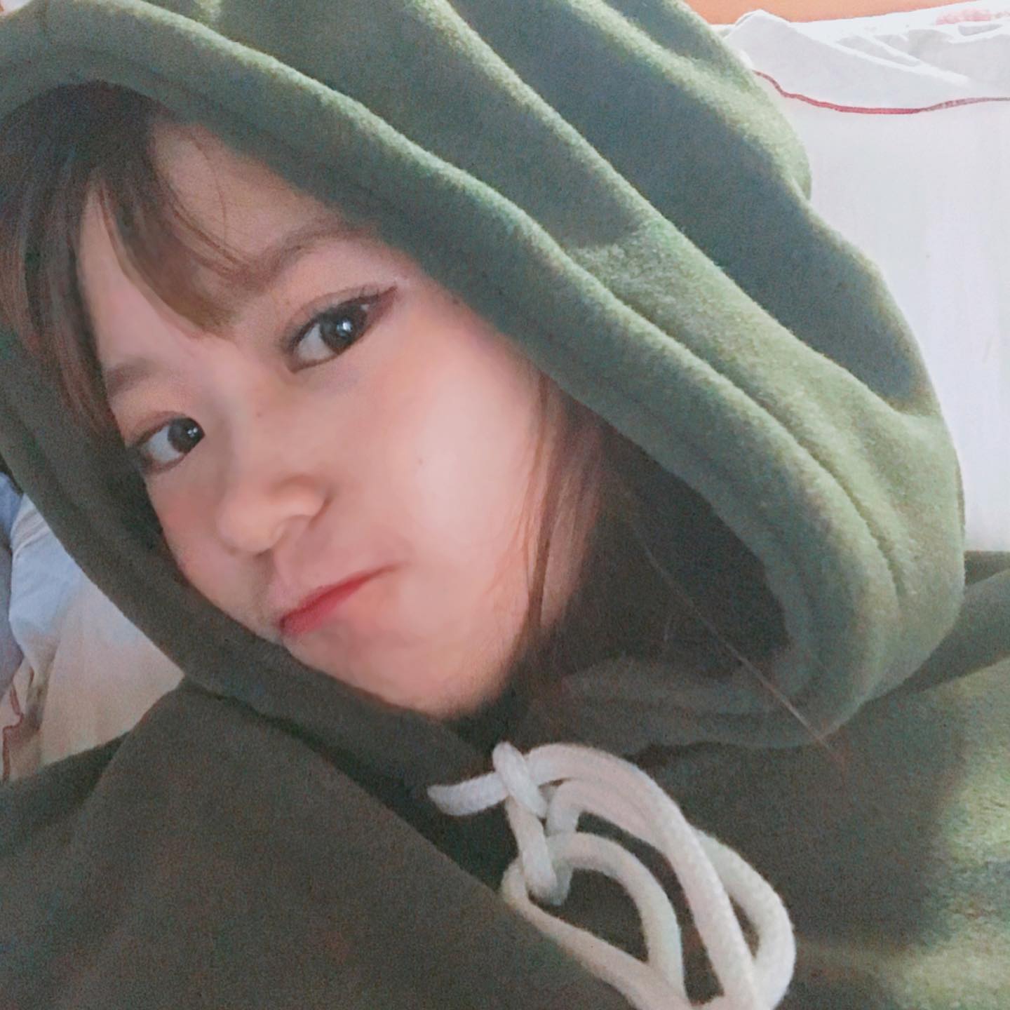 #엄마지분살짝 헿ㅎ헤
나도 이쁘다구 해쥬!! 반응 주세요 아낌없이!! 
오늘만 관종할게요 😆 헬육아에 미쳤습니다!! 

세월도 야속하지.. 돌아오잨ㅋㅋㅋㅋ 😊
나자신아.. 😳 정신 차려!! 
이렇게 보니 잘 성장했네?? 😂 

…
이소녀는 난중에 아주 이쁜 아들을 
가진 #마미 가 됩니다 😊💛 
눈에 넣어도 아프지 않은 아들☺️
내가 제일로 잘한 인생의 선택🙈
후회는 없는 선택이었다 👏🏻👏🏻