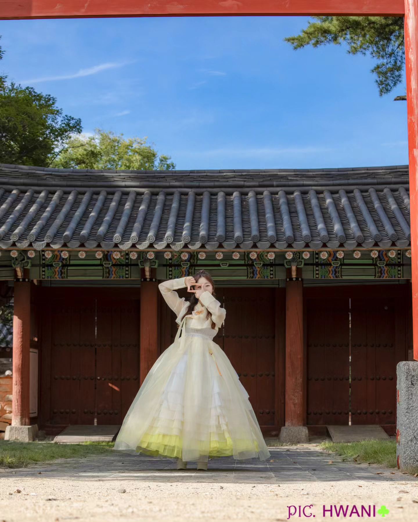 2023.9.23.토
미녀와 야수 컨셉

💛벨공주💛
한복 : 전주 선녀와 나무꾼
헤어&메이크업 : 셀프
사진작가님 : pic.hwani