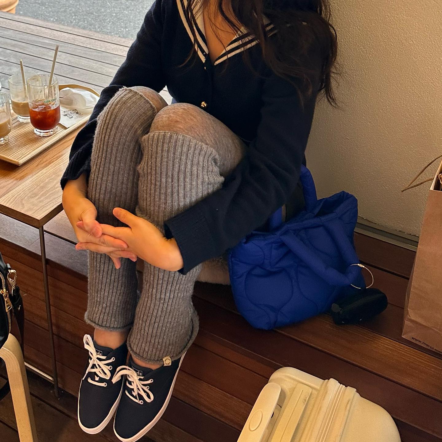 익숙함과 편안함
그 사이에서 
매일이 아름다울 수 있는 
케즈만의 감성이 담긴💙
자세한 글은 블로그에💌