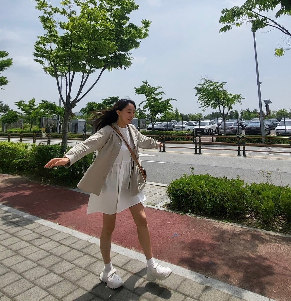 날씨가 덥다가 시원하다가 덥다 
🎈🌈 

#주말 #주말데이트 #여름코디 #여름원피스 #빌라드지디수서