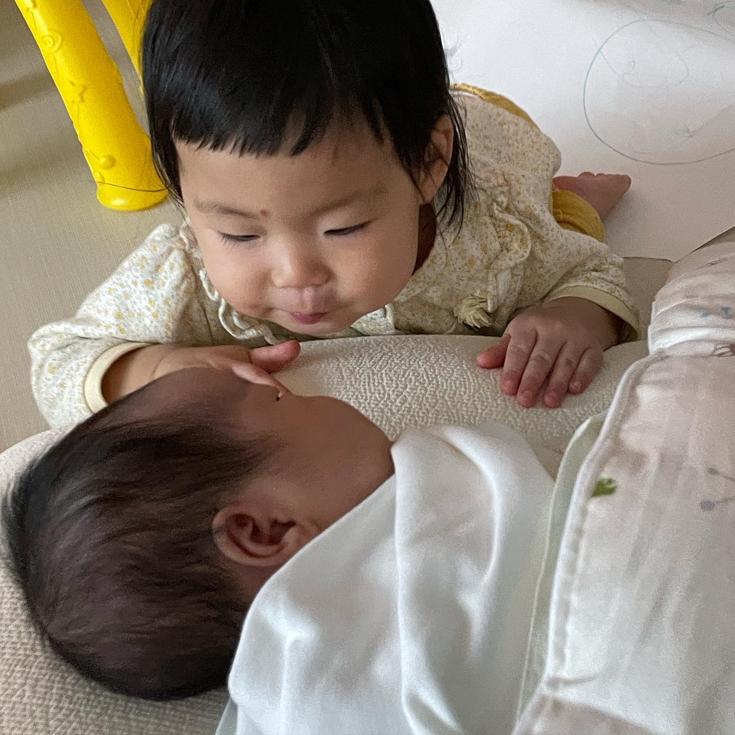 썸머윈터의 첫만남🤍
앞으로 서로 사랑하렴 :)