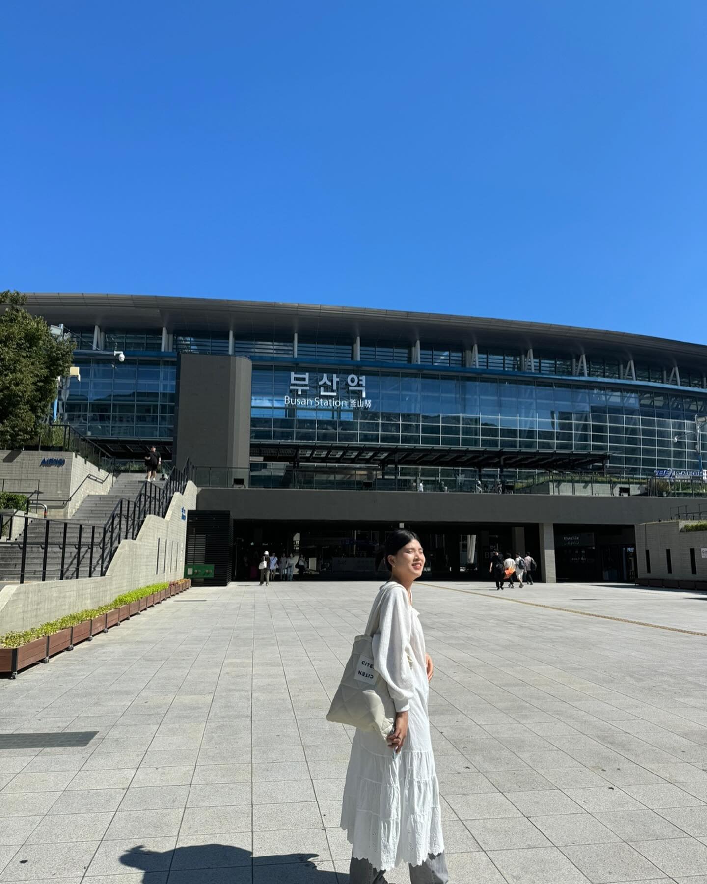 .
여긴 아직 여름이었다
#부산
