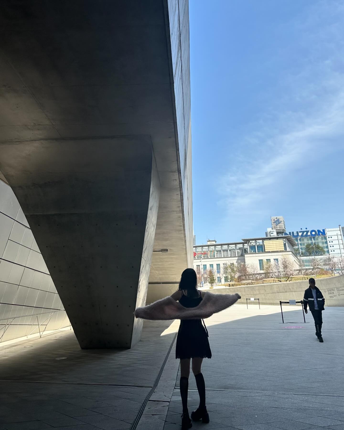 문구 없어
.
.
.
.
.
.
.
#04년생 #성수 #동대 #얼스타그램 #오오티디 #ootd #셀카