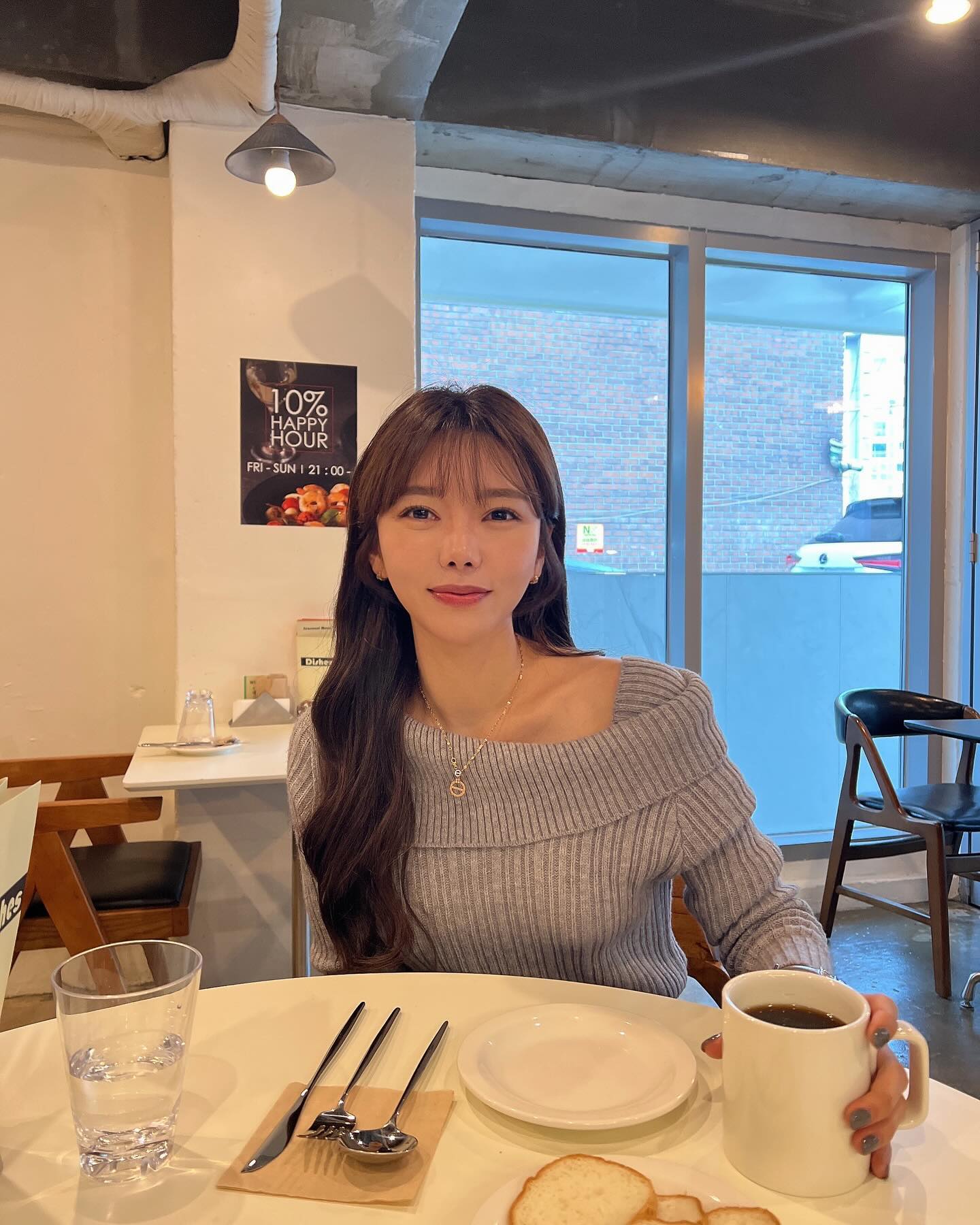 기분이가 안 좋은거 같기도 하고
좋은거 같기도 하고 

#너무춥네❄️ #피는못속여