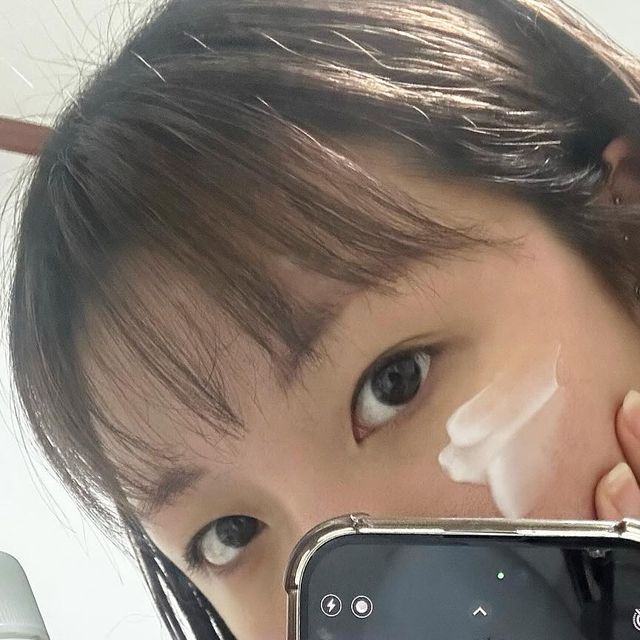 Curie 큐리 on Instagram: "#ad #제품제공 #협찬 #닥터바이오 에코 모이스춰라이징 로션 병풀유래 시카 유산균 성분으로 건조하거나 민감한 피부에 진정 보습과 "건강한 피부유지"에 도움을 주는