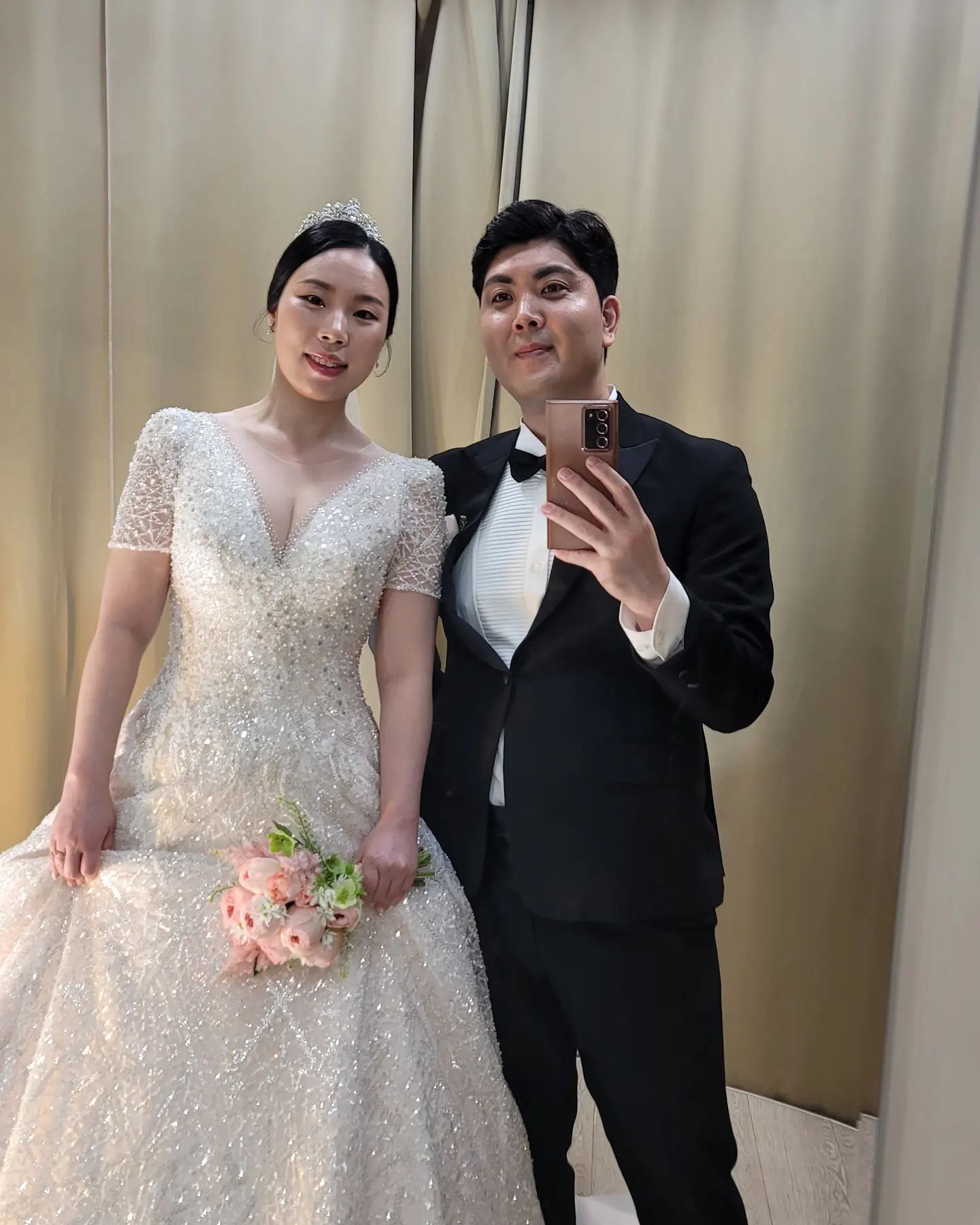 23년 가장 큰 일들
24년 가장중요한 우리 로또 건강하게만나고
그리고 우리가족 재밌게 행복하게 살자❤

다들 새해 복 많이 받으세요🙇‍♀️