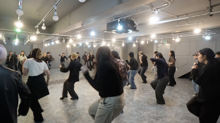 #초롱소울 #모닝소울

24년도 계속되는 수업들 🖤
모닝소울은 다시 이번주부터 베이직부터 합니다
신청은 DM으로 주세요~!

1.초롱소울 프라이빗 수 20:00-22:00
2.모닝소울 일 11:00-12:20 (상시모집)
3.소울베이직 일 12:30-13:30