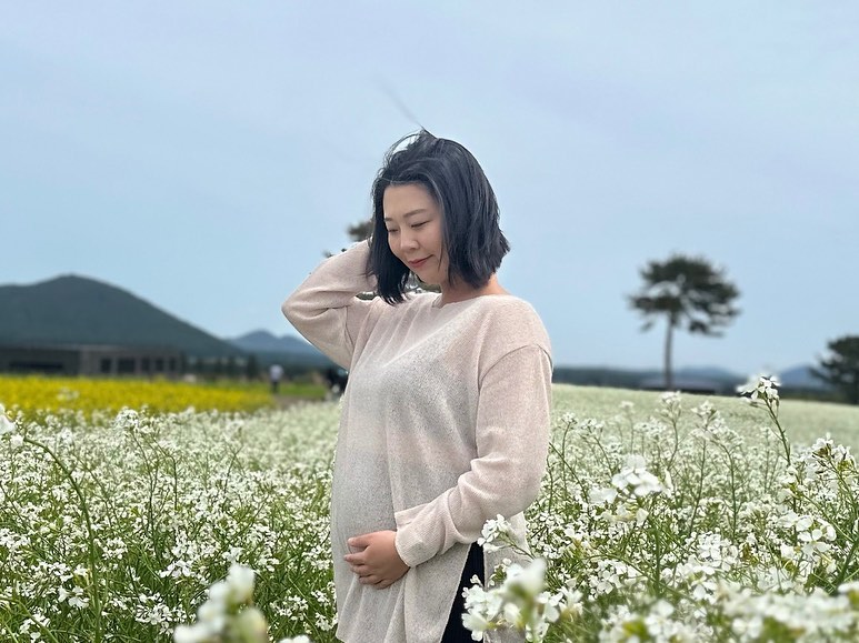 #보롬왓 #보롬왓카페 #제주태교여행 

끝난 듯 안 끝나는 제주태교여행 사진들,,,,🌸🤍
5월에 대전을 마지막으로 둘이서 떠나는 여행은 이제 어렵겠지,,!?

셋도 좋지만 가끔은 둘이서도 여행가댜 젭알🥺