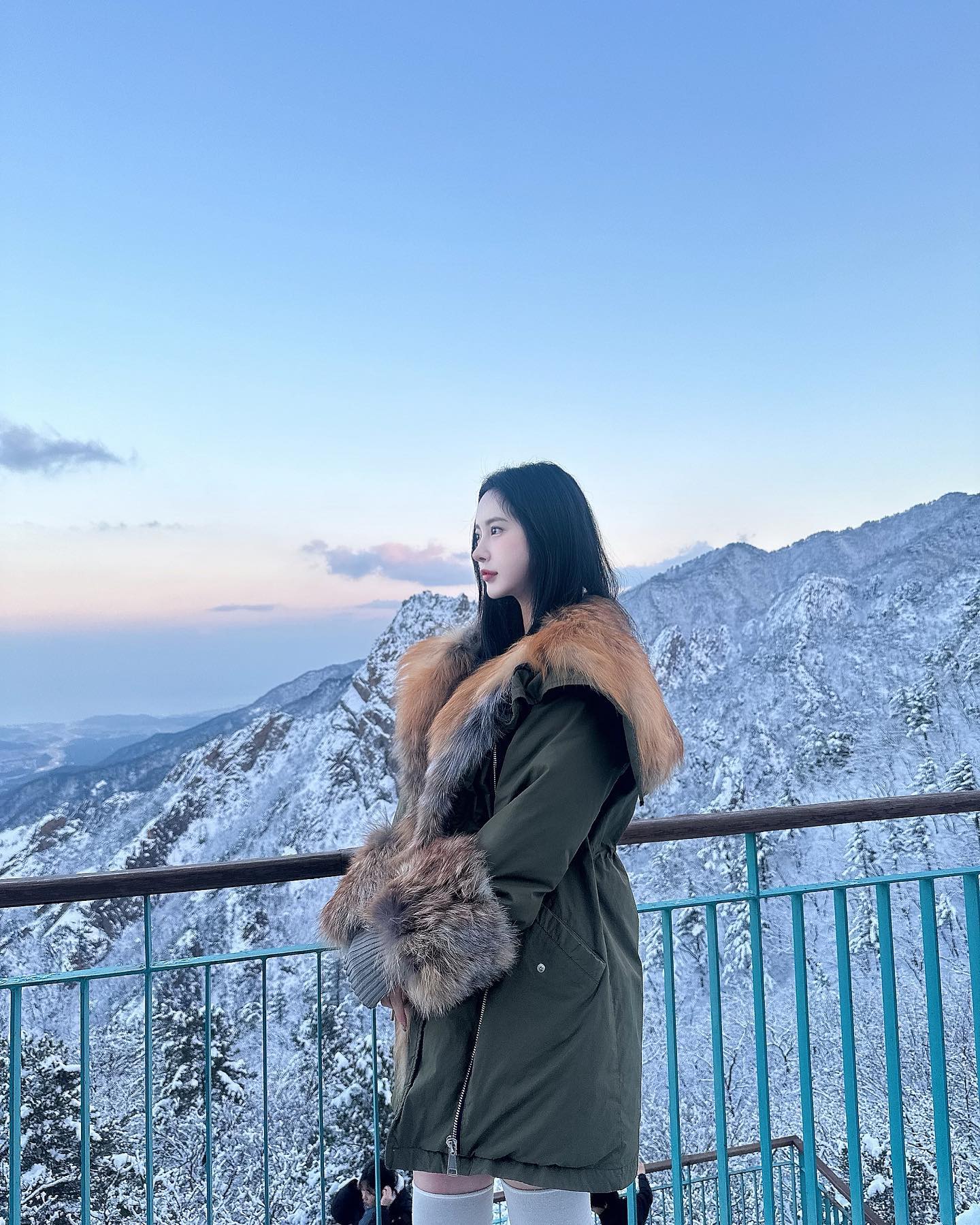 바다만 좋아했는데 산도 이렇게 예뿌구나🤍🏔️