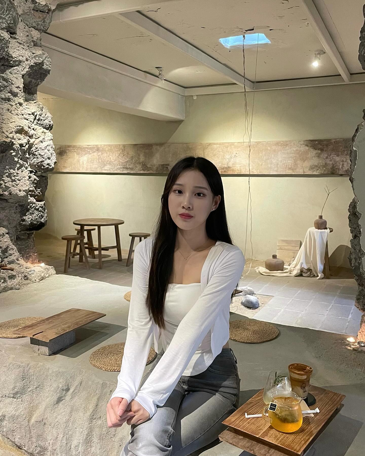 멍
.
.
.
#제주 #제주카페 #서귀포 #서귀포카페 #그레이그로브
