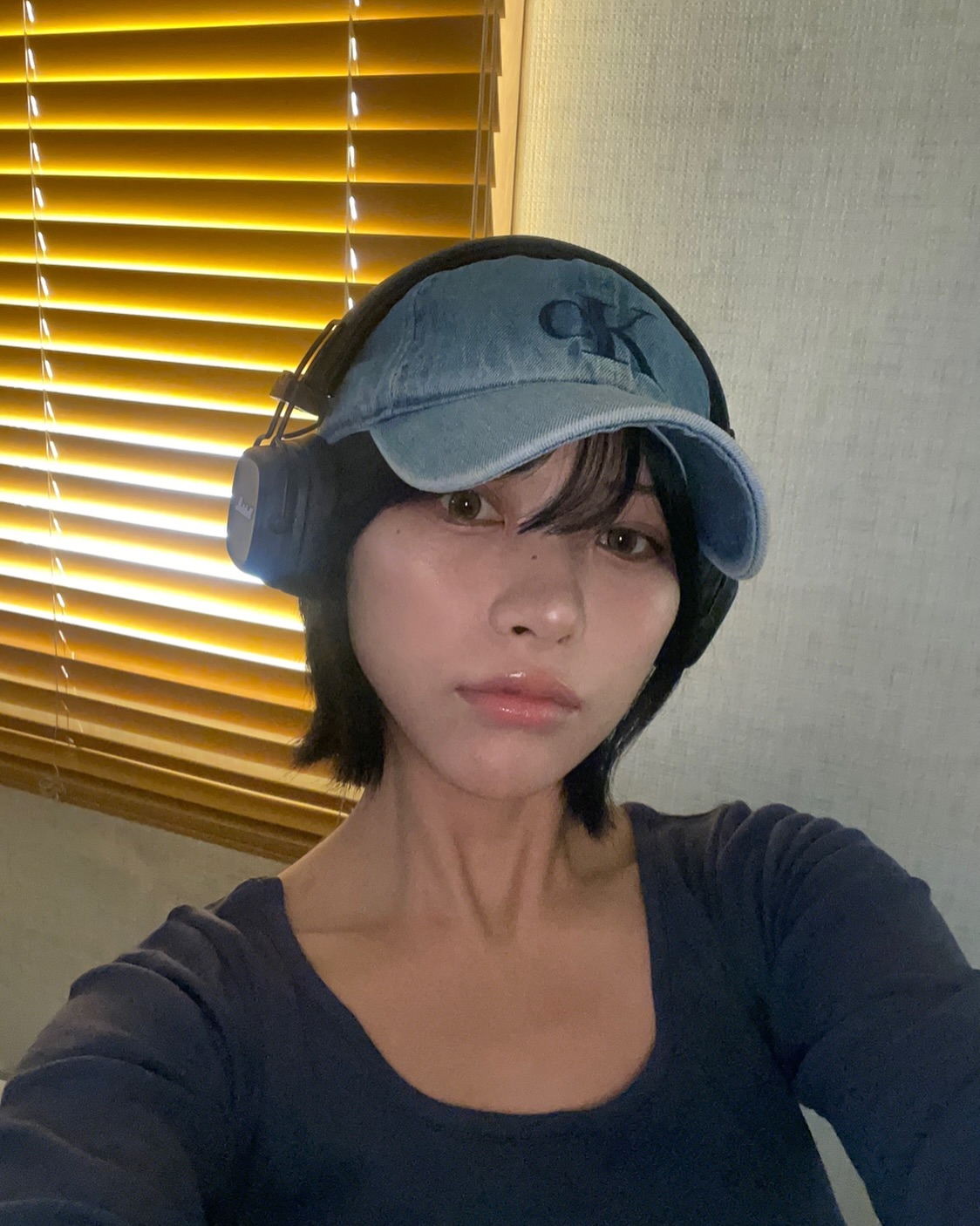 왜 약속없는 날에 화장 잘먹는데
.
.
.
.
.
#instadaily#dailylook#dailyfashion#ootd#ootdfashion#calvinklein#selfie#selca#gangnam#apgujeong#itewon#hongdae#yeouido#seongsu#주말업뎃#데일리룩#데일리패션#데일리메이크업#오오티디#오오티디패션#캘빈클라인#셀피#셀카#강남#압구정#이태원#홍대#여의도#성수#주말일상