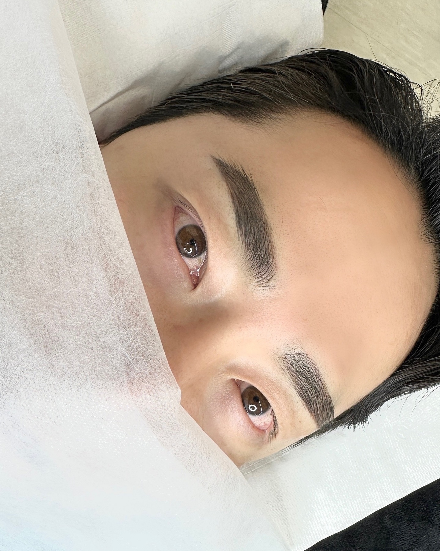 소개로 방문해주신 고객님🖤

기존잔흔에 진한컬러로 잔흔커버하면서
디자인 잡아드렸습니다 (ꔷ̥̑.̮ꔷ̥̑)

남자분들은 진짜 T존 (눈썹부터 코) 중요해요
T존이 뚜렷해야 훨씬 잘생겨보이고 남자다워 보인답니다⋆◡̎⋆

외모에 관심있으신분들은 다 아실거라 생각해요.
12월 예약 서둘러서 문의주세요🩷

#원주눈썹문신 #원주혁신도시눈썹문신 #원주혁신도시맛집 #원주혁신도시네일샵 #원주혁신도시미용실 #원주혁신도시피부 #제천눈썹문신 #원주반영구수강 #충주눈썹문신