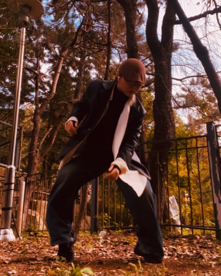 1. 🍁 2. 🕷️ 3. 🎷 4. ?
.
.
.
.
.
.
.
#house #housedance #dancer #dance #dancevideo #likesforlike #hiphop #hiphopdance #freestyle #dangelo #jazz #jazz #freestyledance