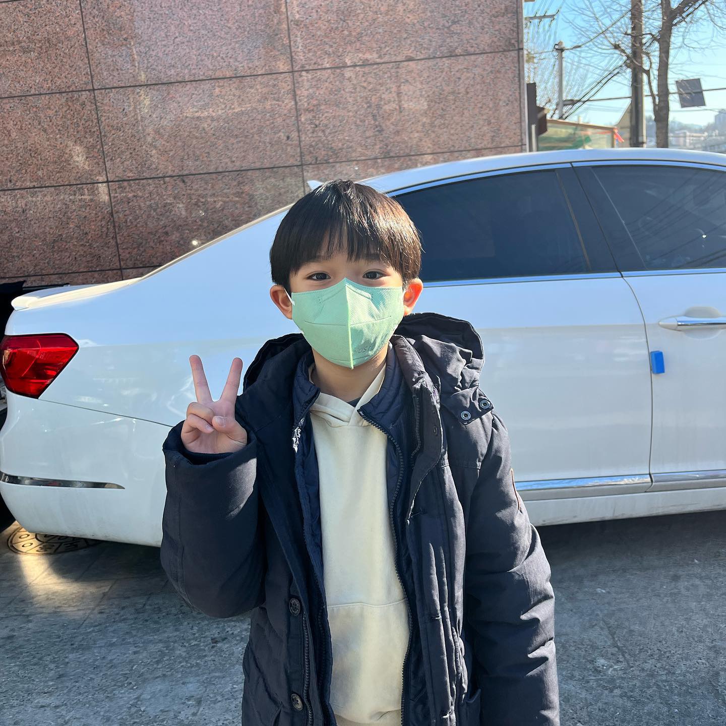 #협찬 깔끔하고 예쁘지ㅎ

1. 장시간 착용에도 귀 안아픈 편한 마스크
2. 예쁜 디자인에 아이가 좋아하는 마스크
3. 써멀본드 안감으로 민감성 피부인 아이도 안심하고 착용
4. 멀리서도 눈에 띄는 마스크에 인싸 등극
5. 100% 국내산 제조로 위생적인 마스크

birds_fit_official

#버즈핏 #마스크 #버즈핏마스크 #키즈마스크 #키즈마스크추천 #주니어마스크 #패션마스크추천 #kf94mask #kf94마스크추천 #컬러마스크 #컬러마스크추천 #5세 #6세 #7세 #8세 #9세 #어린이 #어린이마스크추천 #국내산마스크 #소형마스크kf94