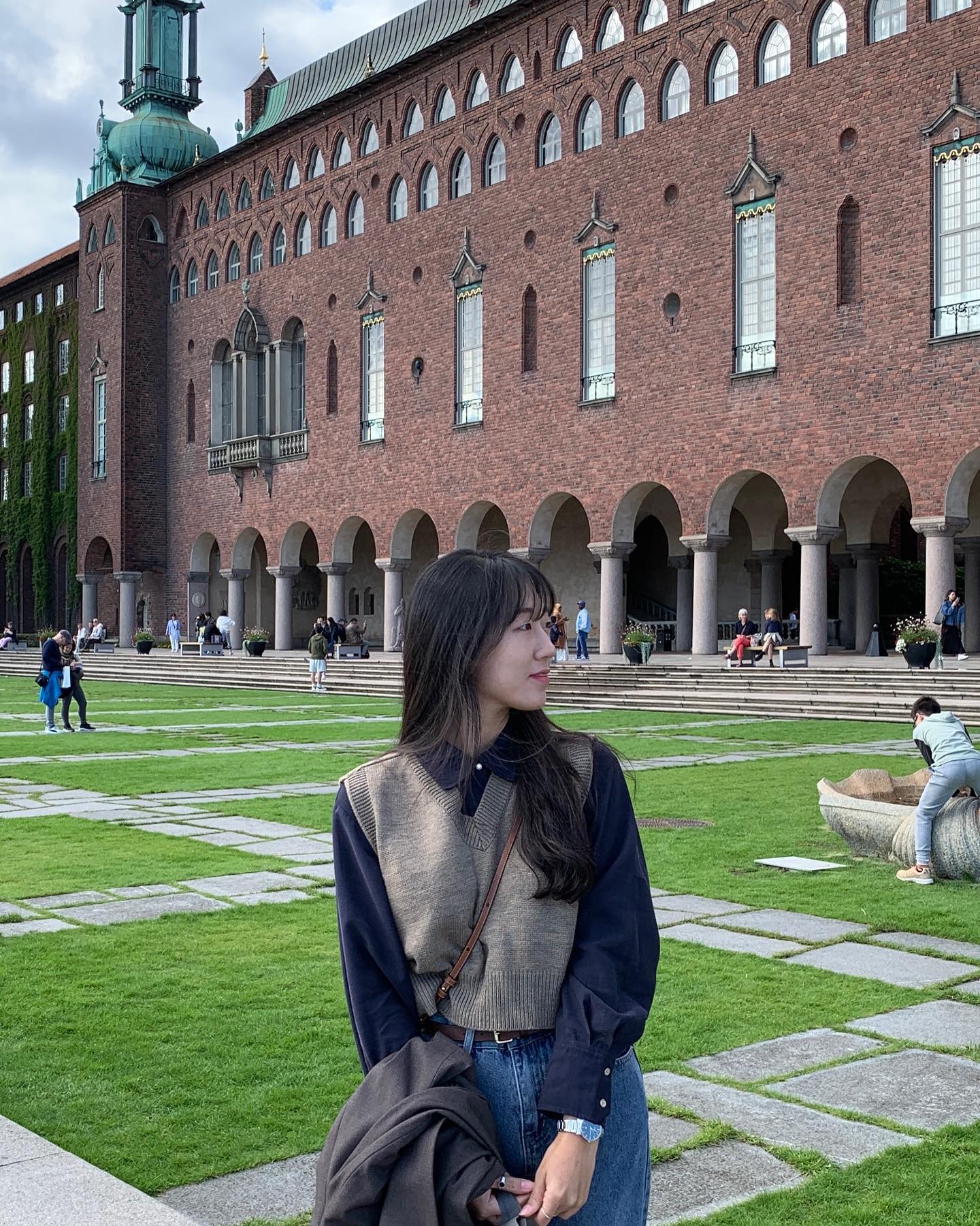 유럽에서 지냈던 6개월 중 정말 특별했던 5일! 함께 해서 행복했어. 고마워😊

It was really special week of the 6 months I spent in Europe! I was happy to be with you. Thanks😊