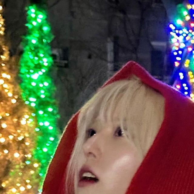 모모 (牟秀英) on Instagram: "#광고 안뇽 난 성냥팔이 소녀🧣 따뜻하고 부드러운 @moru_mall 에서 나온 바라클라바! 단추가 두개라 답답하지 않게 원하는 사이즈로 조절 가능해서 더 마음에 든 제