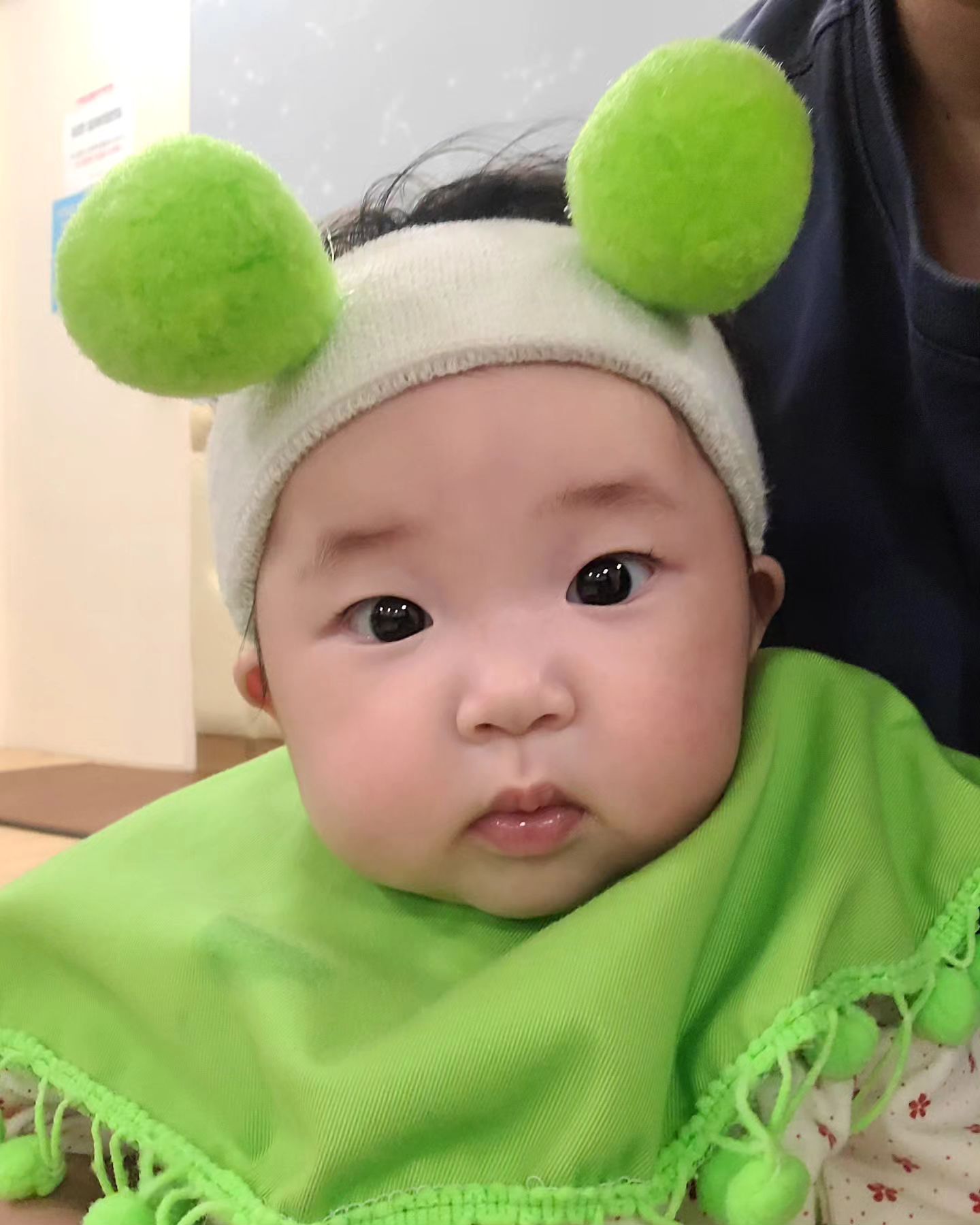 D-137
첫 문센 성공적❣️
시간이 순식간에 지나가네
울애기 잘 놀아주니 다음주 문센이 기다려진다

그나저나
열많은 나는 반팔인데 다들 긴팔입고오셨네😅
애기 낳고 나만 열이 안빠졌나봄..ㅠ