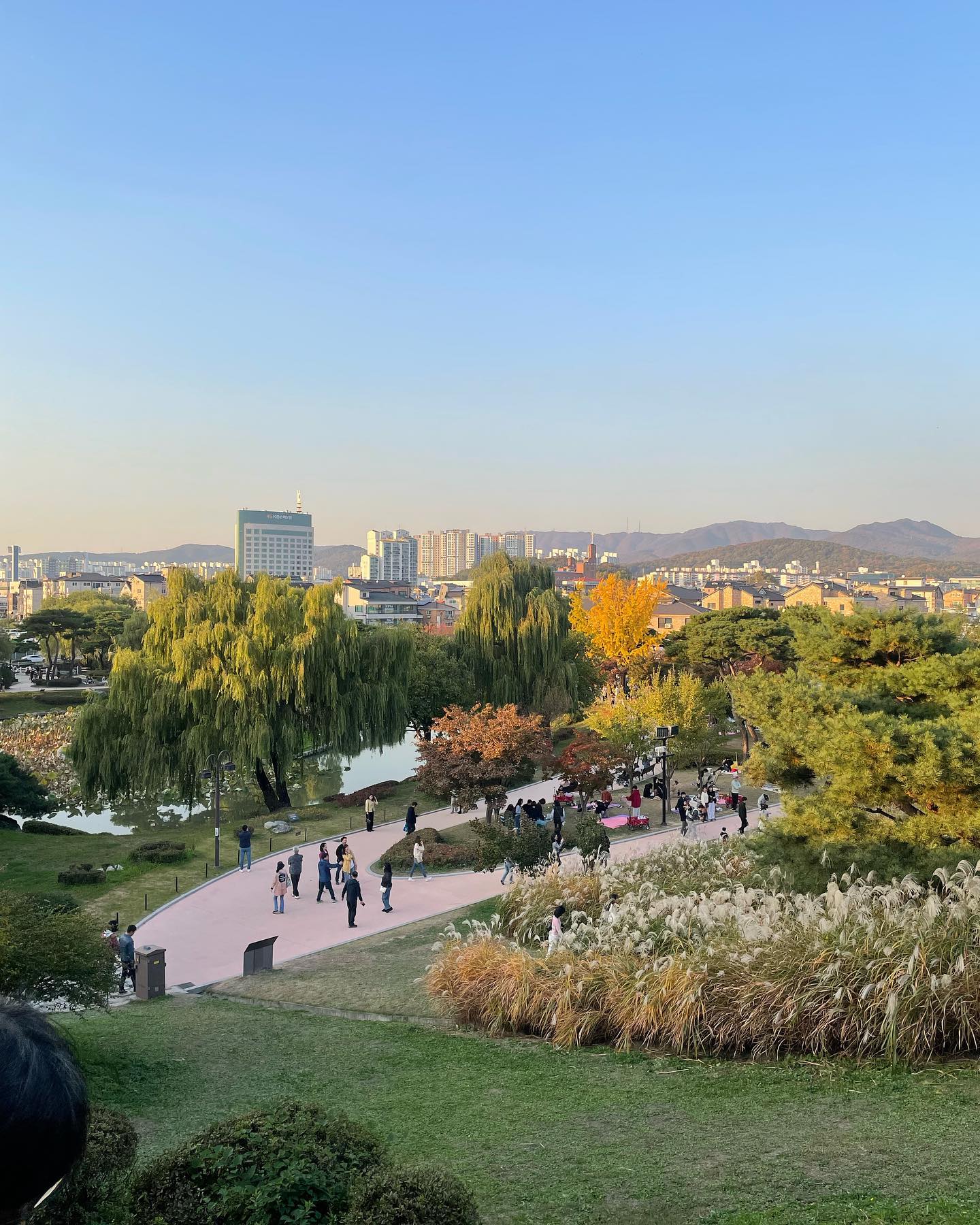 ㄱr을ㅇr ㄱrㅈiㅁr…🍂🍁