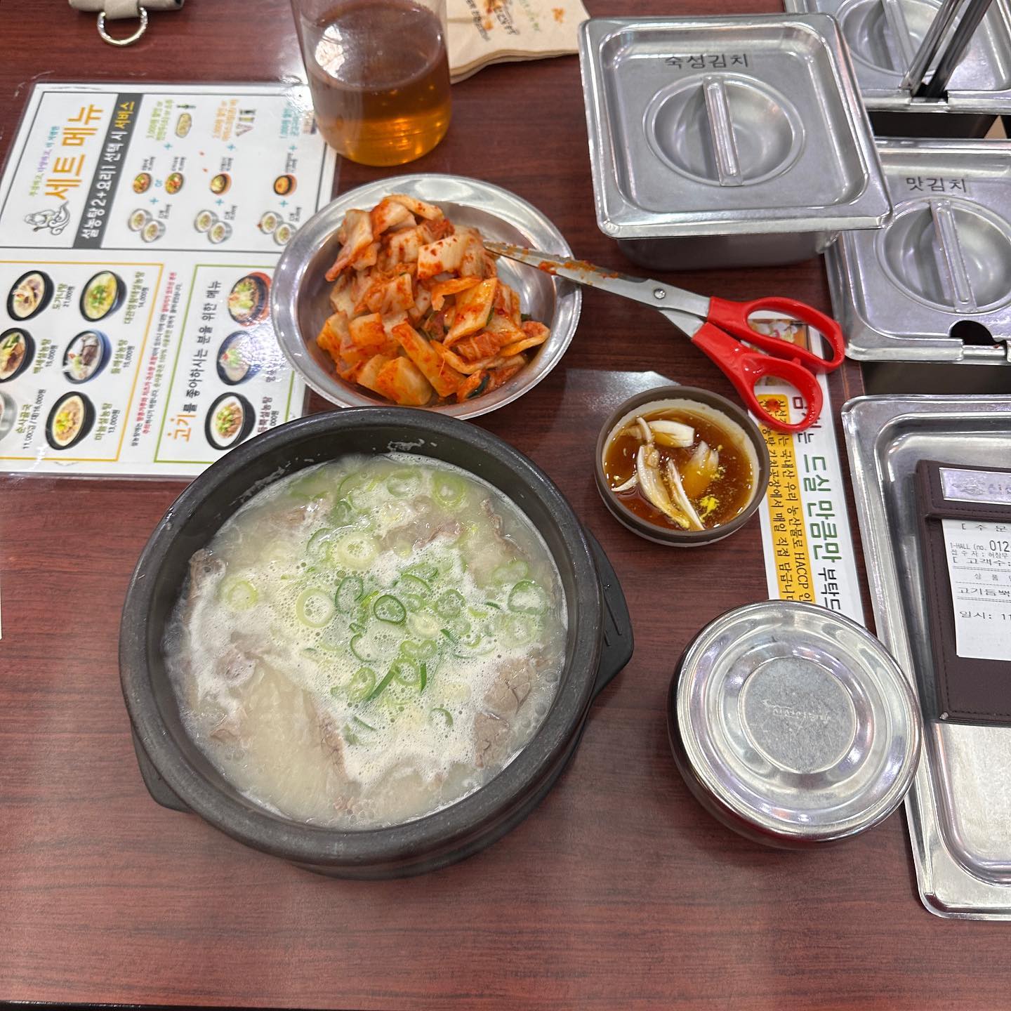 💜
울 아부디께서 인천갈때마다 자주 사주시는 설농탕
신선설농탕 ..존맛탱인데 대전에 음씀 ㅠㅠ