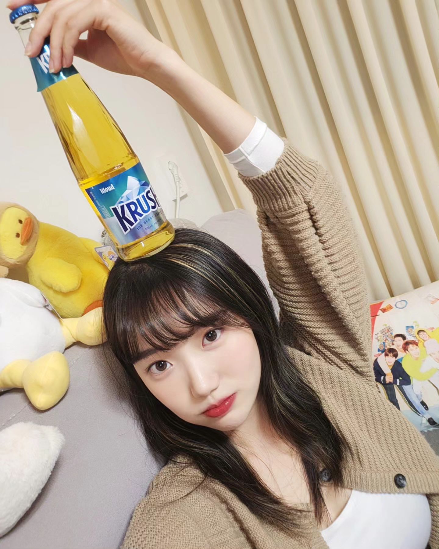 #유료광고 krush_beer 

갓 태어난 4세대 맥주라 그런지 기존 애들이랑은 다른 샴페인처럼 조밀한 탄산이 꽉 찬...❤️‍🔥
겨울에 나왔다고 하더니 병도 빙산처럼 시원시원 크리스탈커팅룩이당❄️
요즘 맥주 유목민이였는데 시원청량 크러시 너 나랑 롱런하쟈🍺 

크러시는 핫한 술집과 대형마트에서 만나볼 수 있어요! 

#크러시 #KRUSH #4세대맥주 #신상맥주   

※ 경고: 지나친 음주는 뇌졸중, 기억력 손상이나 치매를 유발합니다. 임신 중 음주는 기형아 출생위험을 높입니다.