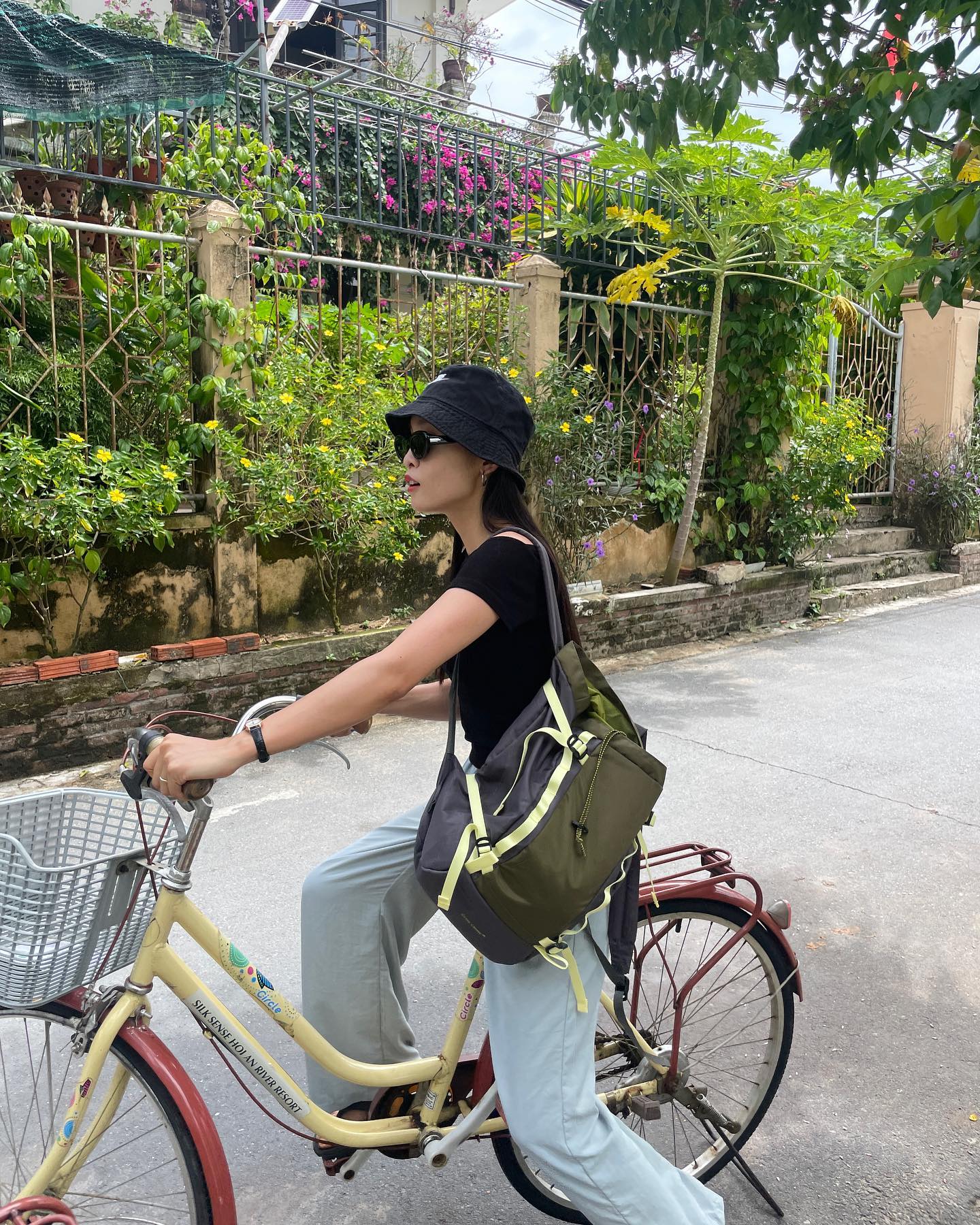 계속 미루면 못 올리니까 호다닥💨
Vietnam🍲🌳🥭
.
.
.
#vietnam #베트남 #베트남여행 #다낭 #다낭여행 #호이안 #호이안여행 #실크센스호이안리버리조트 #올드타운 #안방비치 #danang #hoian #travel #여행스타그램 #여행 #여름여행