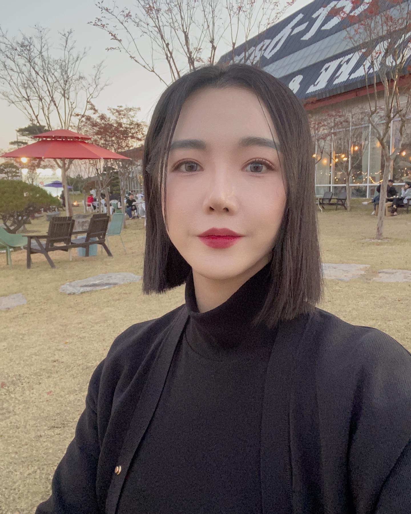 -6kg 빠졌는데 티가나나..??ㅋㅋㅋㅋ
오랜만에 카페 가서 행복했다